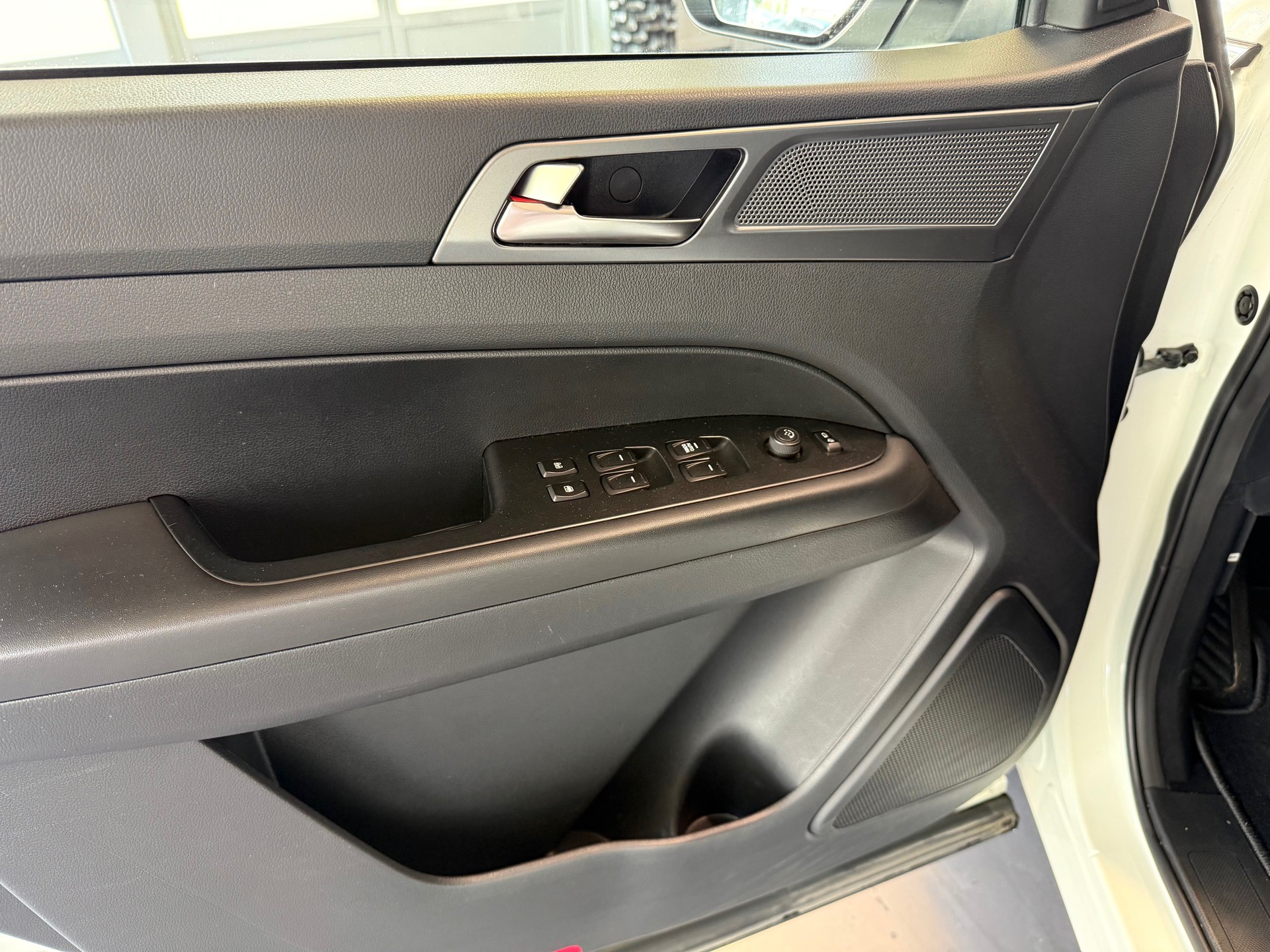 KGM-SsangYong Grand Musso 2.2 Quartz 4WD A-image-8