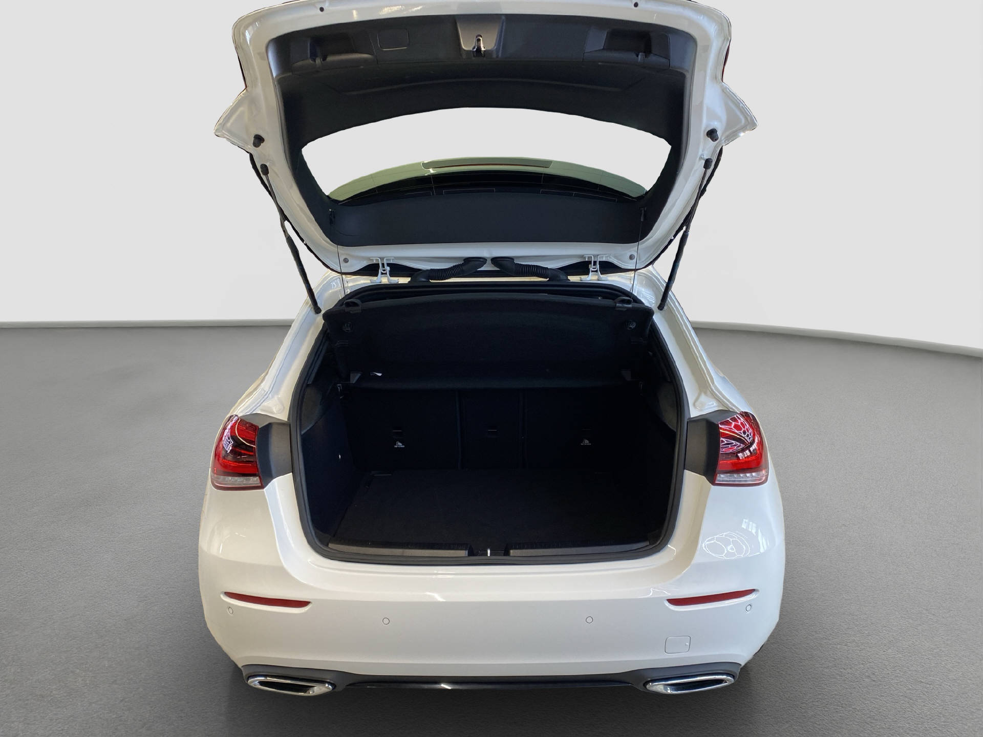 MERCEDES-BENZ A 180 Night Star-image-13