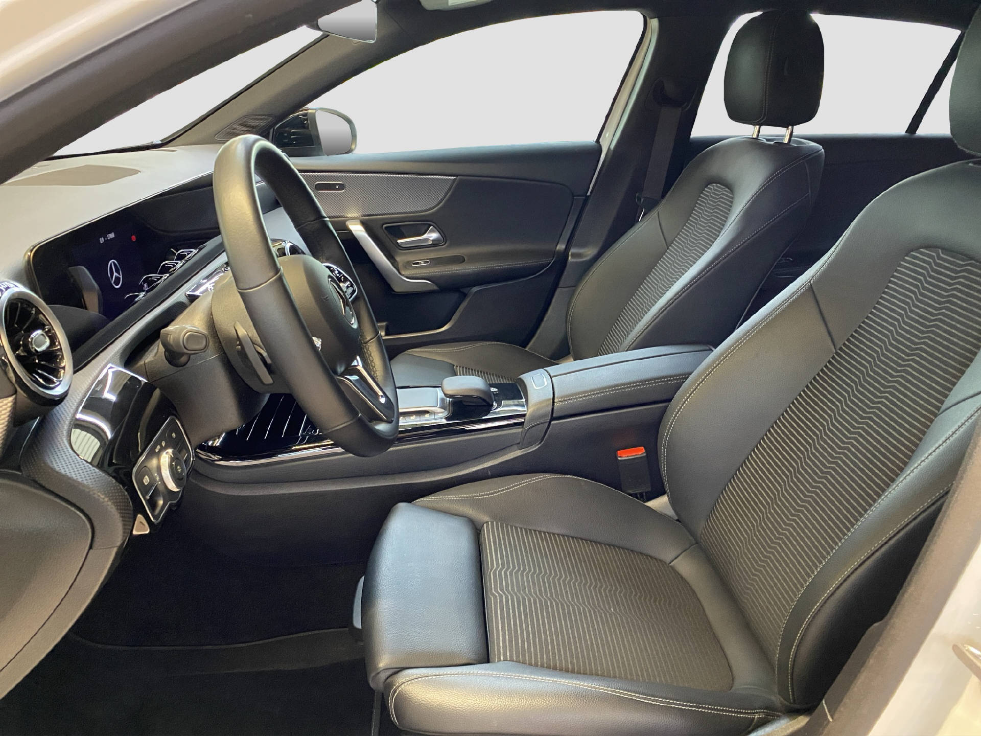 MERCEDES-BENZ A 180 Night Star-image-6