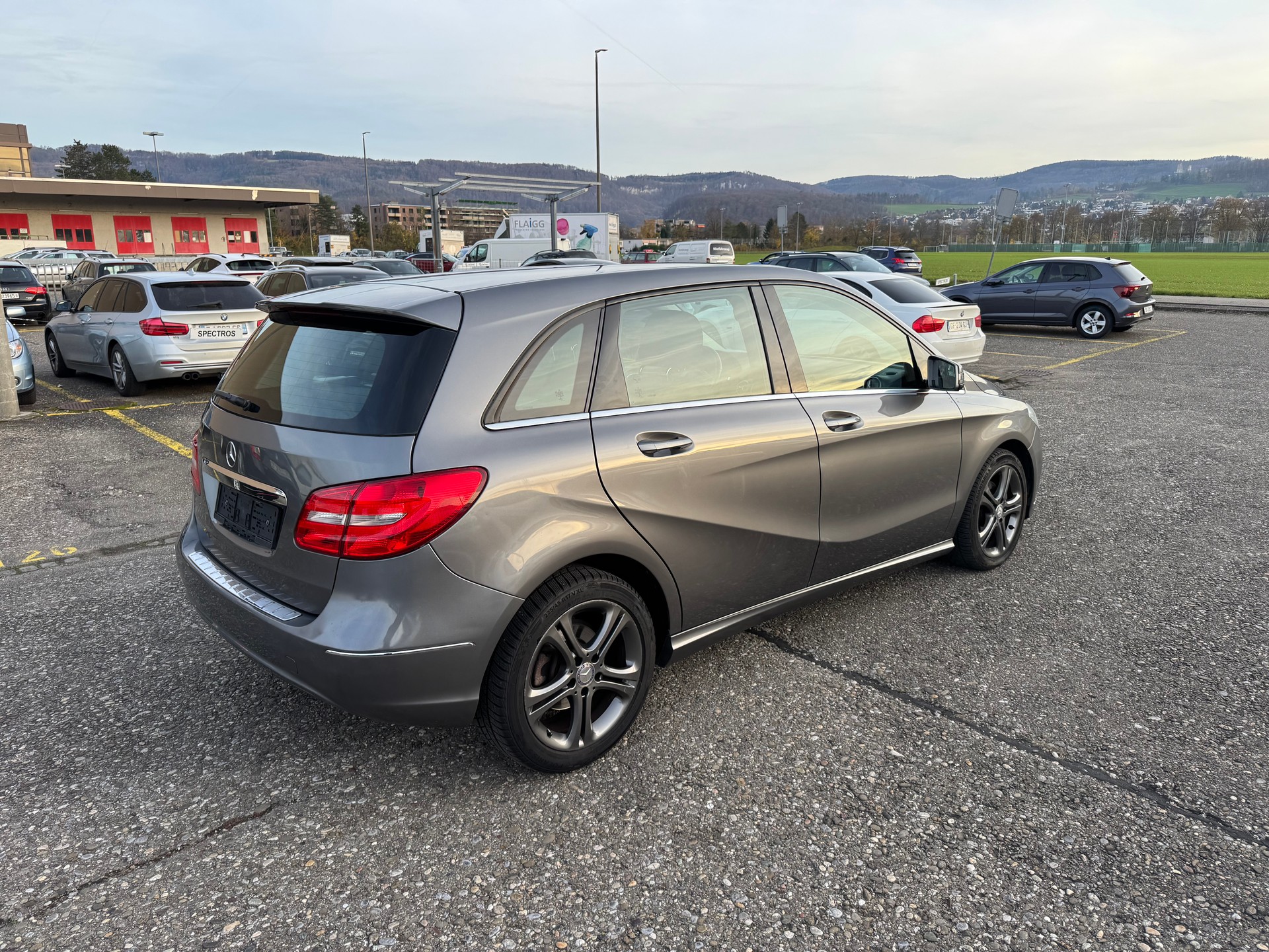 MERCEDES-BENZ B 200 7G-DCT-image-5