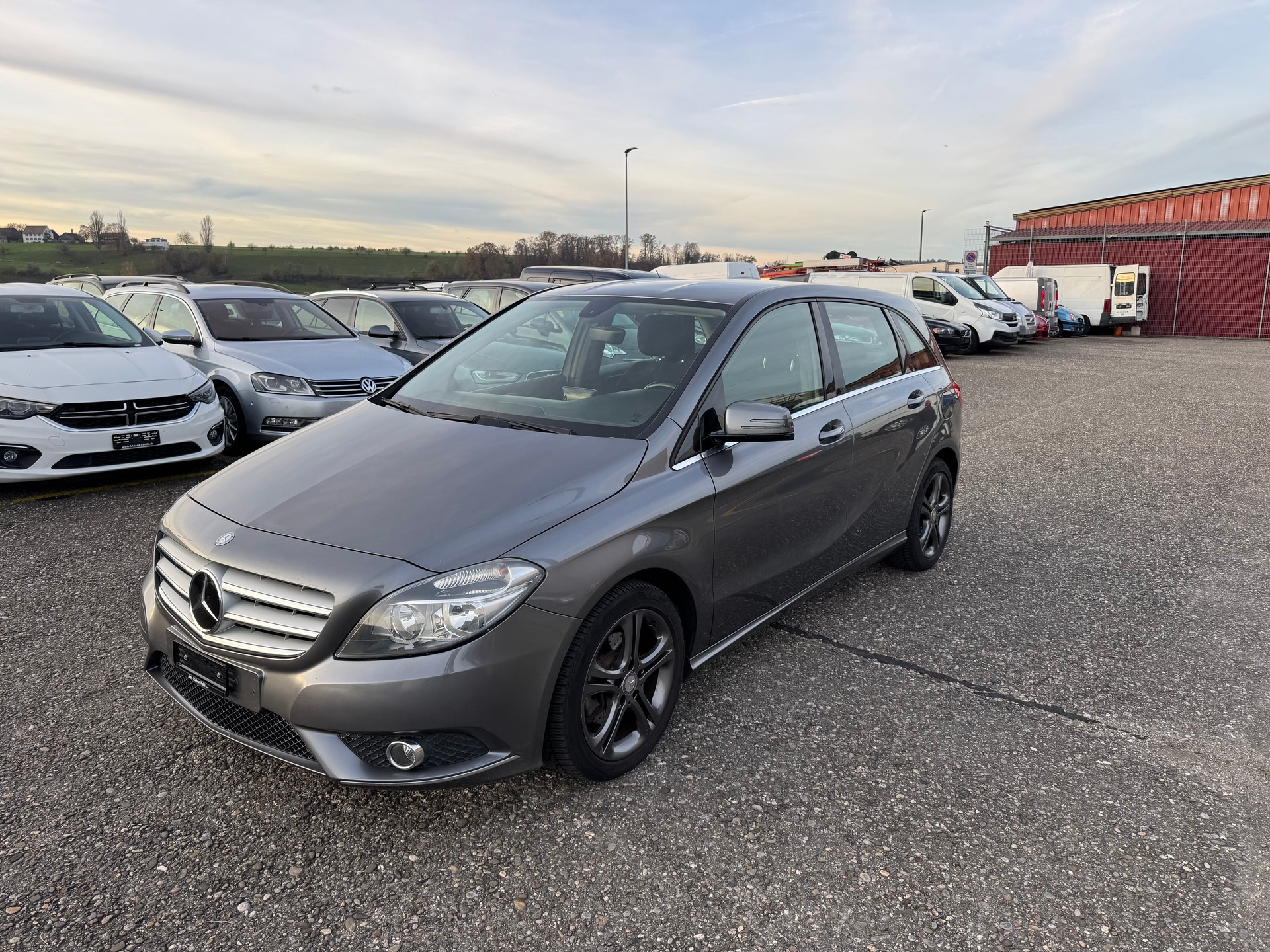 MERCEDES-BENZ B 200 7G-DCT-image-0
