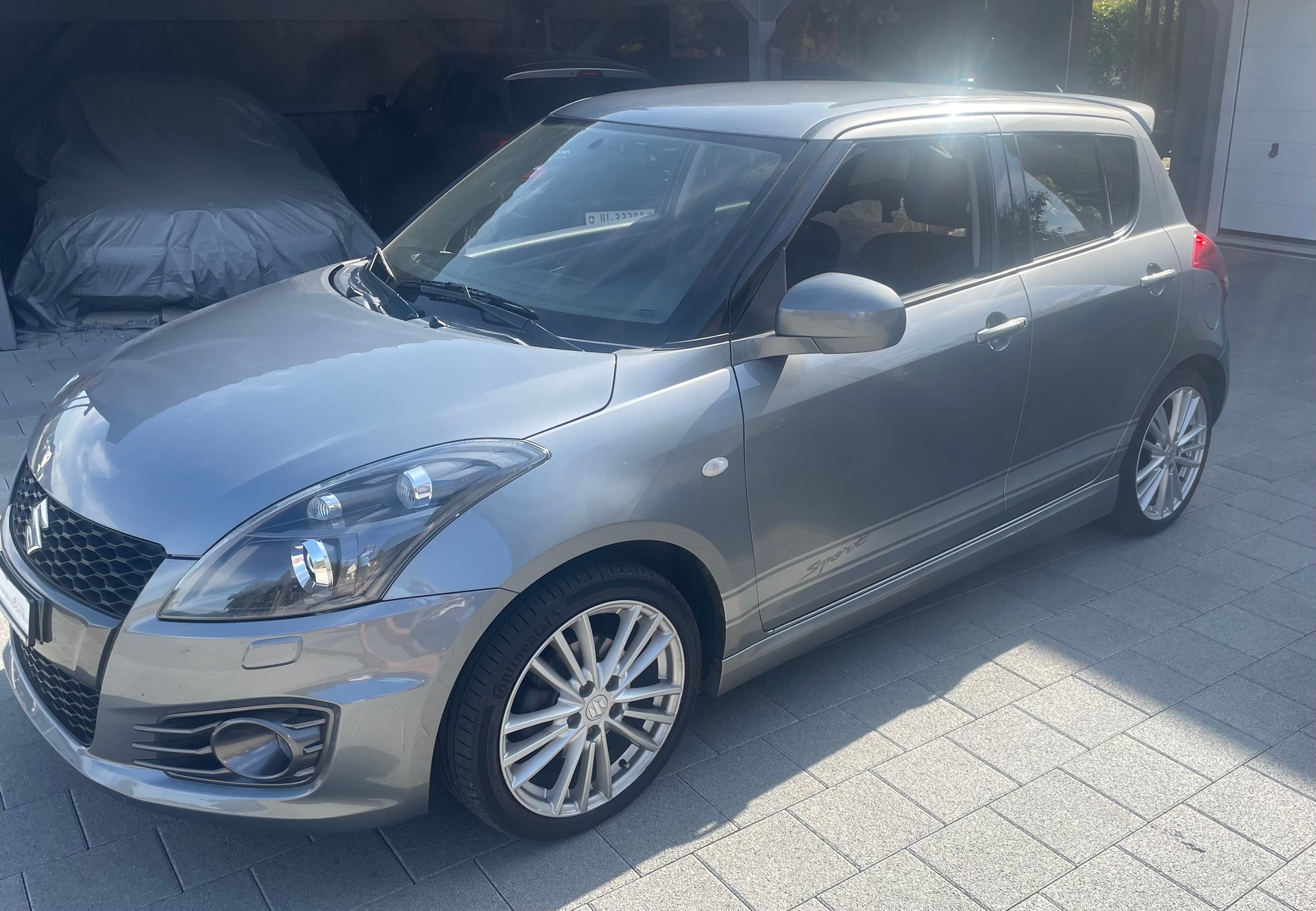 SUZUKI Swift 1.6i 16V Sport-image-0