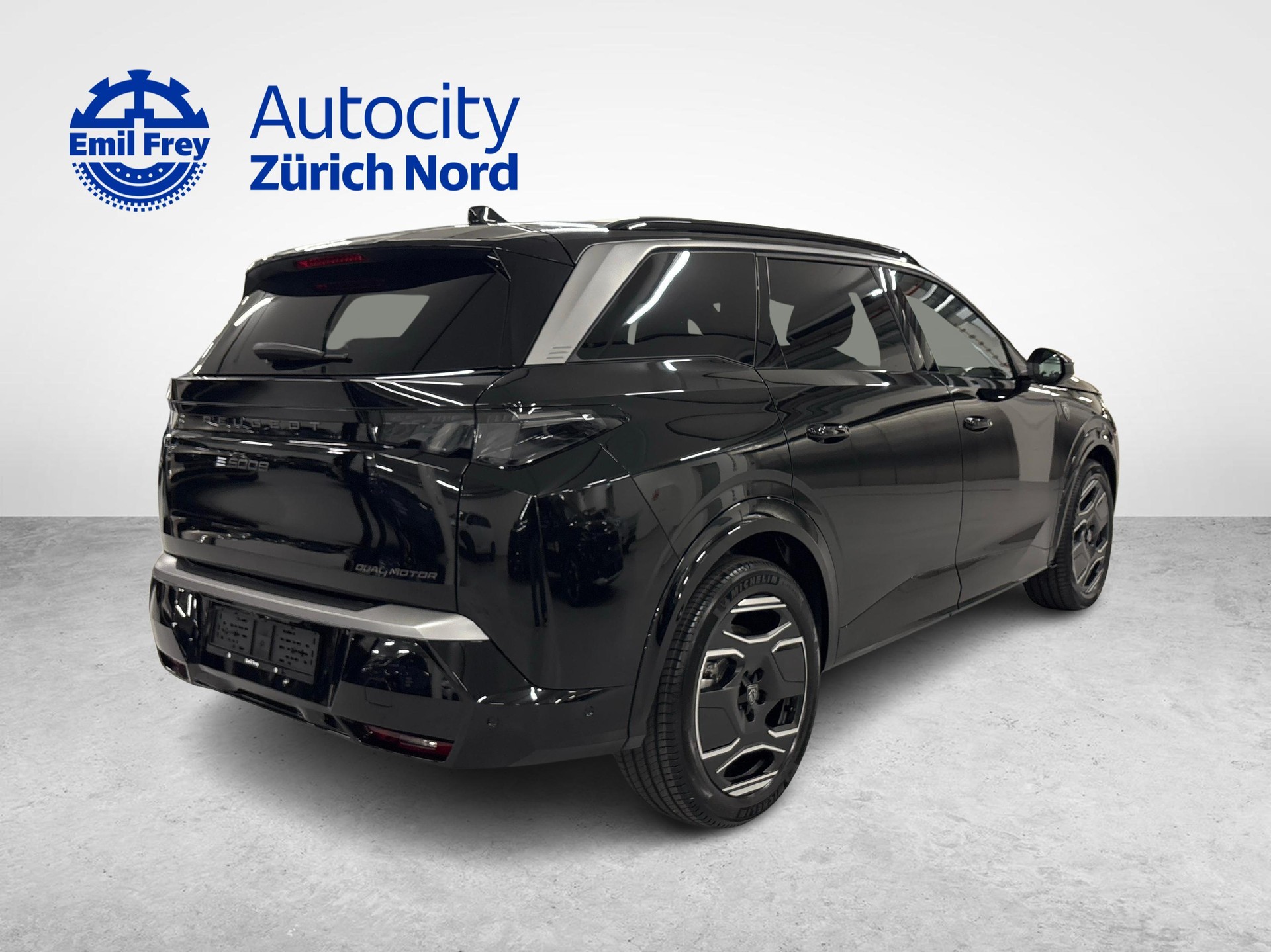 PEUGEOT 5008 e-GT Exclusive AWD-image-4