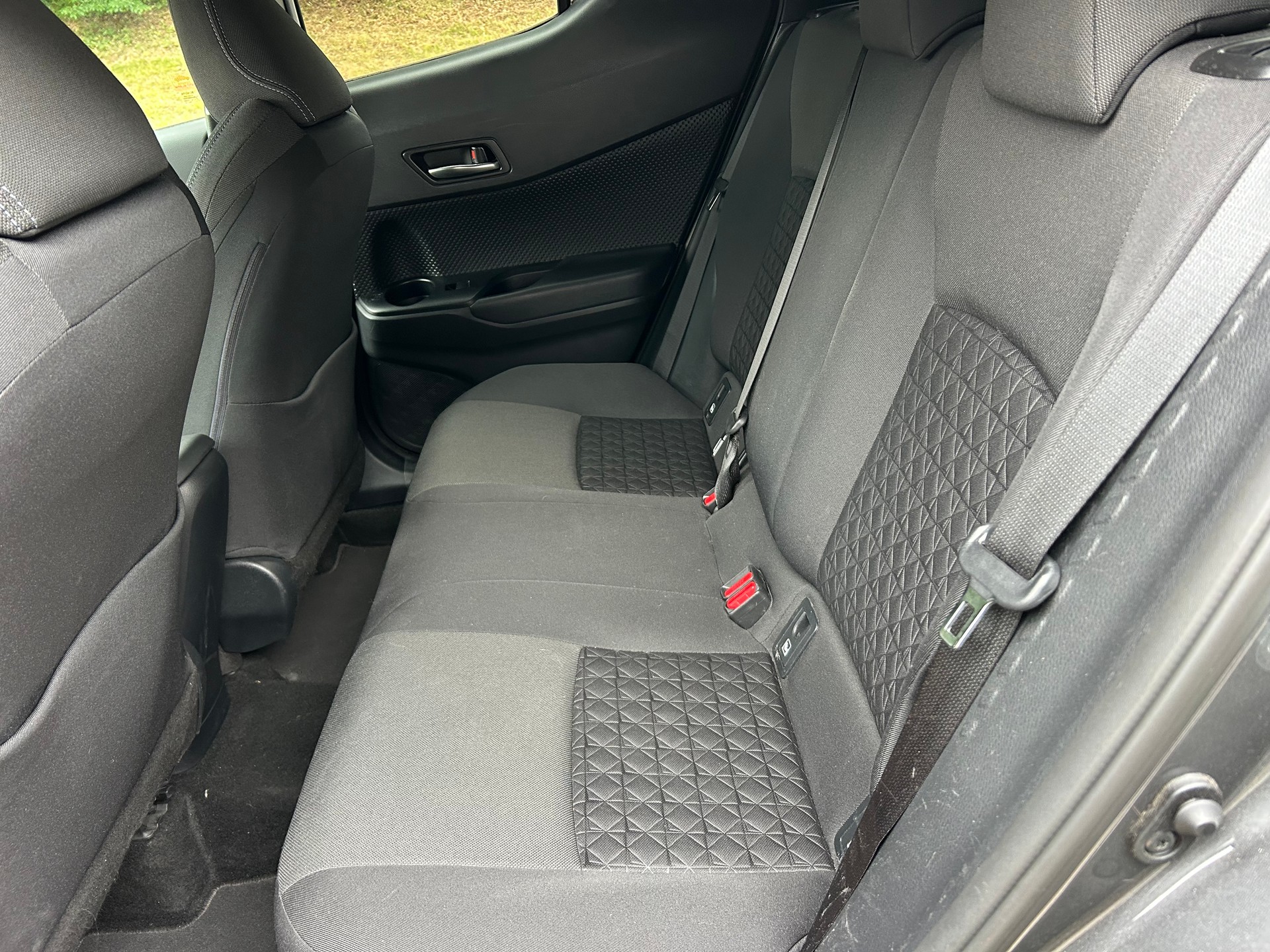 TOYOTA C-HR 2.0 HSD CVT Trend-image-8
