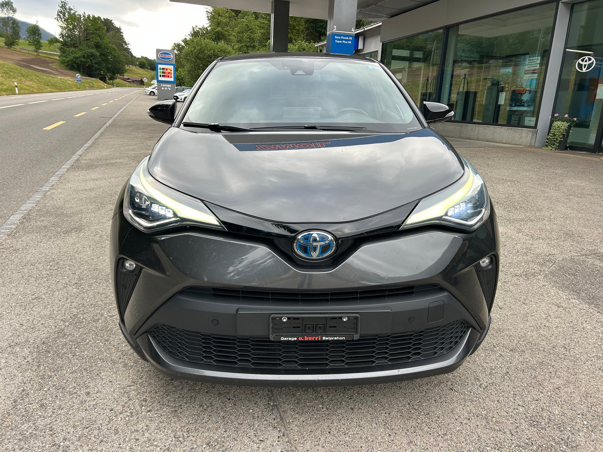 TOYOTA C-HR 2.0 HSD CVT Trend-image-2