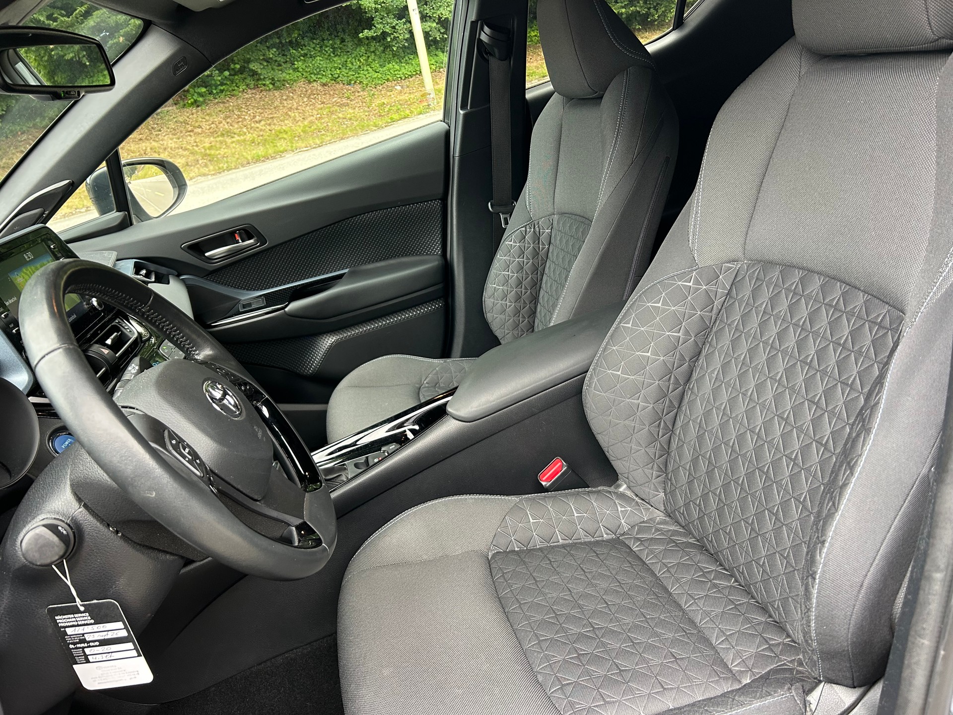 TOYOTA C-HR 2.0 HSD CVT Trend-image-9