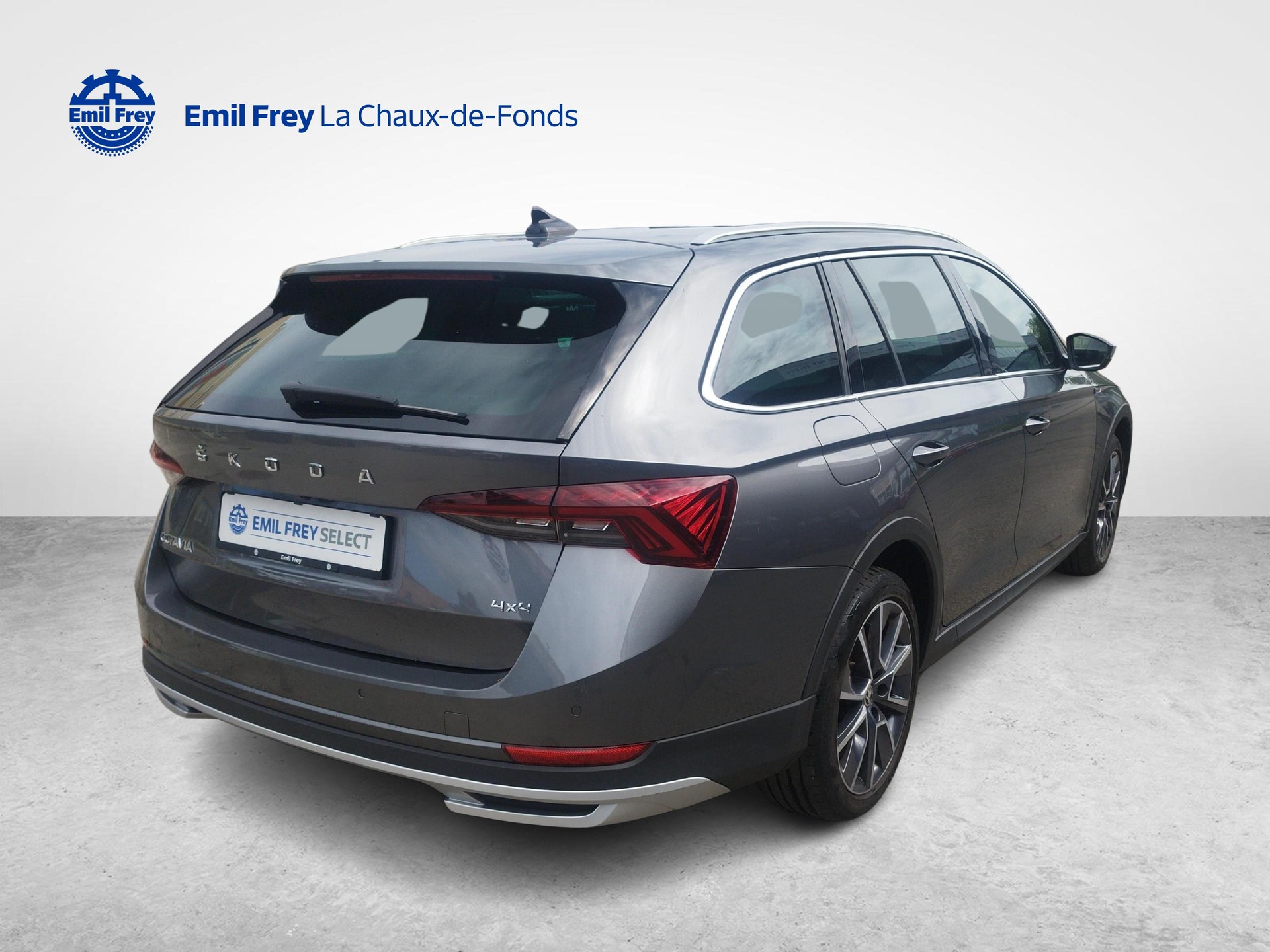 SKODA Octavia Scout 2.0 TSI 4x4 DSG-image-4