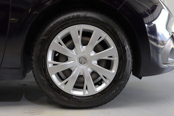 PEUGEOT 208 1.2 PureTech Active-image-12