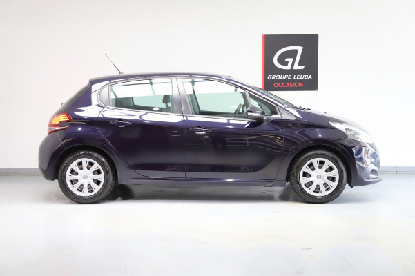 PEUGEOT 208 1.2 PureTech Active-image-6