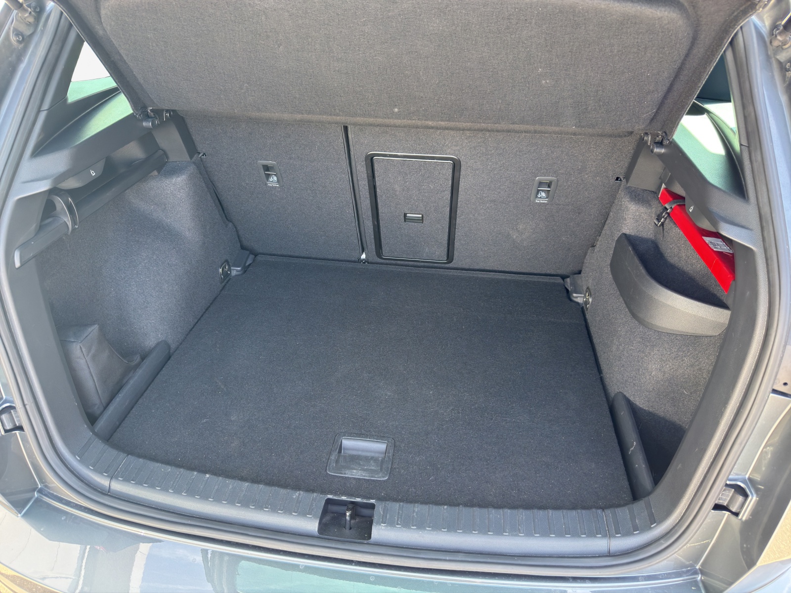 SKODA Karoq 2.0 TSI SportLine 4x4 DSG-image-12