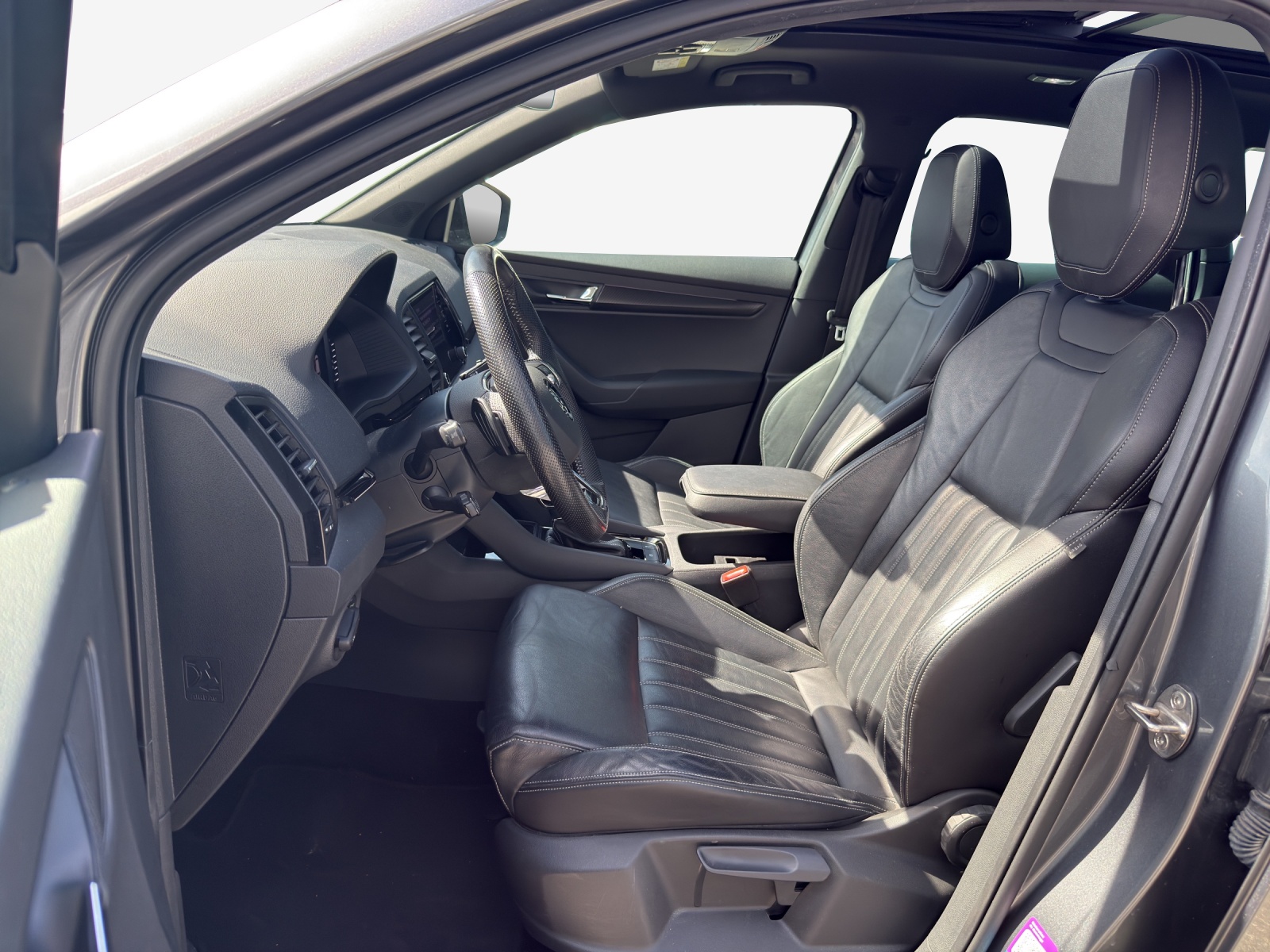 SKODA Karoq 2.0 TSI SportLine 4x4 DSG-image-7