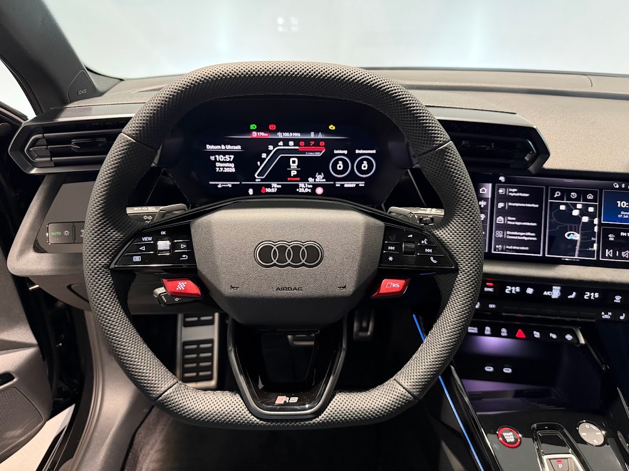 AUDI RS3 Sportback 2.5 TSI quattro S-tronic-image-5