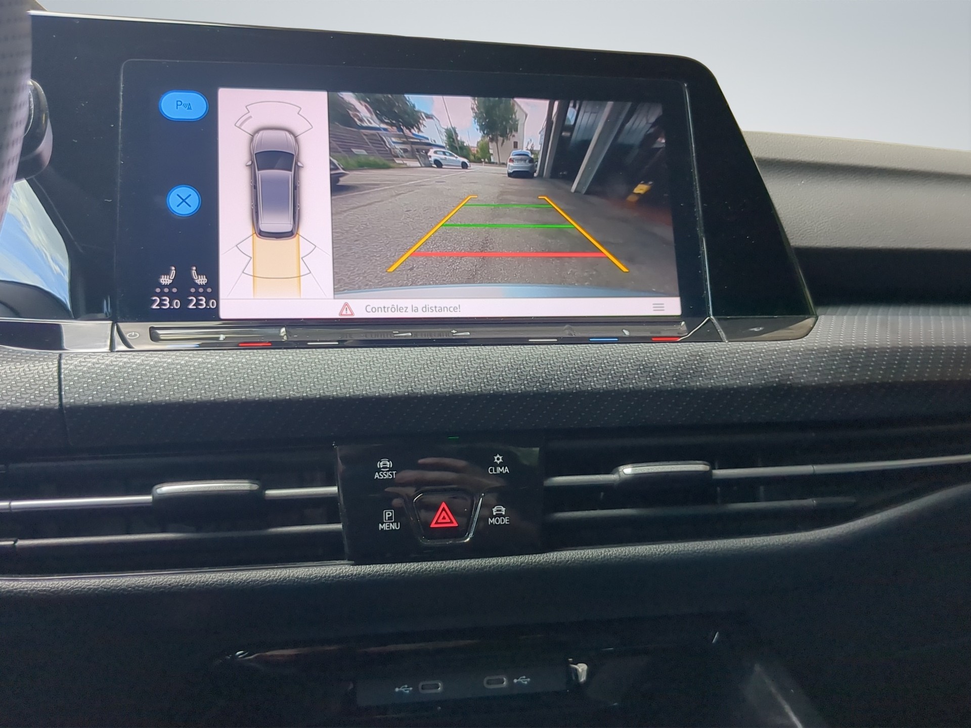 VW Golf Variant 2.0 TSI R-Line DSG 4Motion-image-13