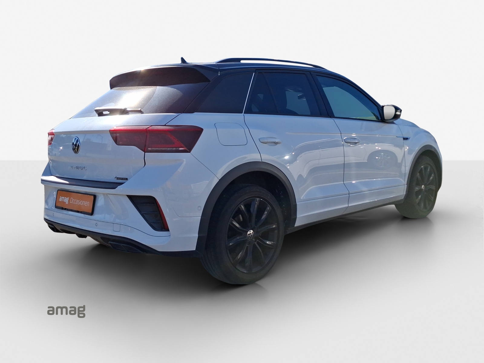 VW T-Roc 2.0 TSI R-Line DSG 4Motion-image-4