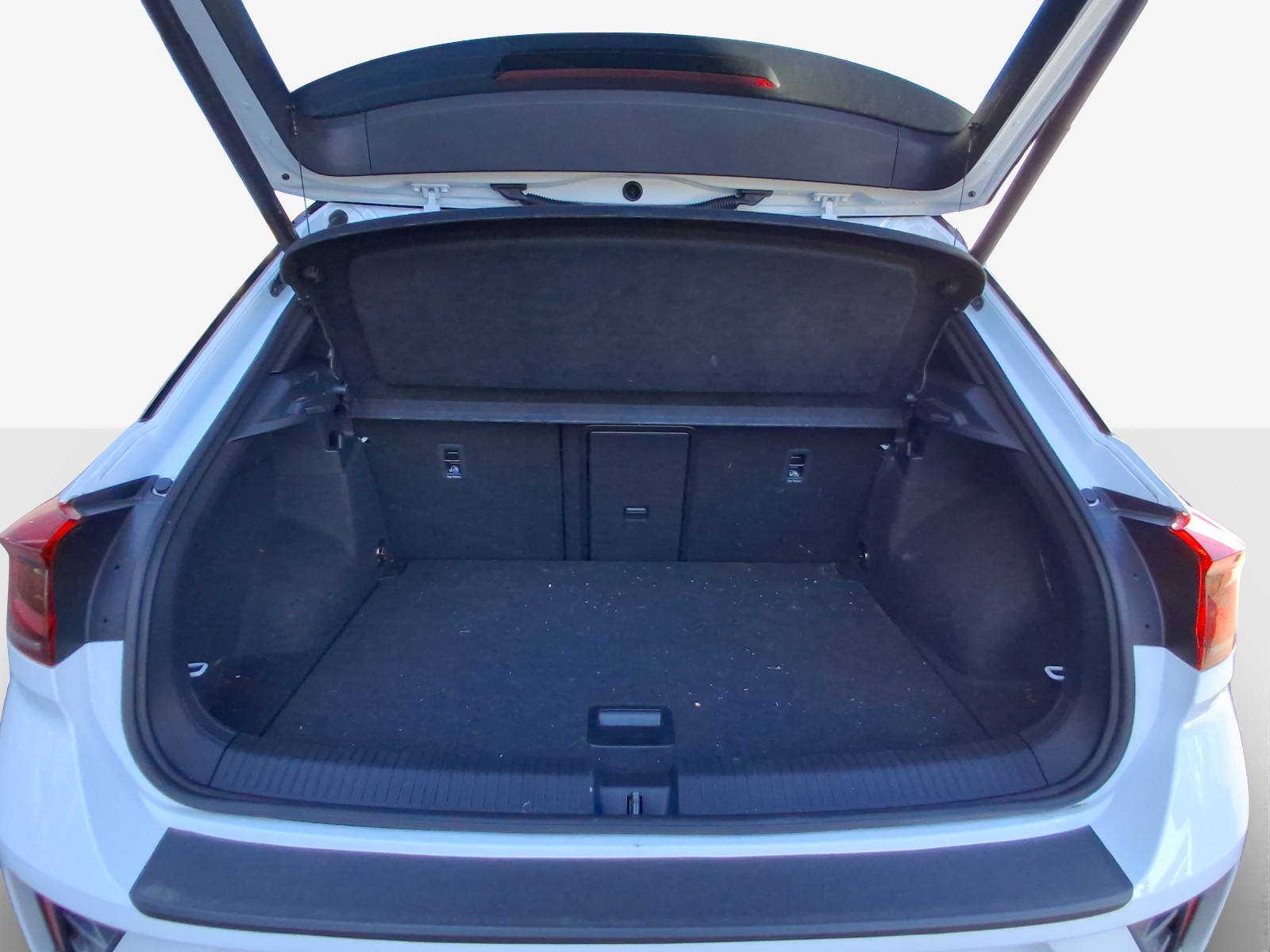 VW T-Roc 2.0 TSI R-Line DSG 4Motion-image-12