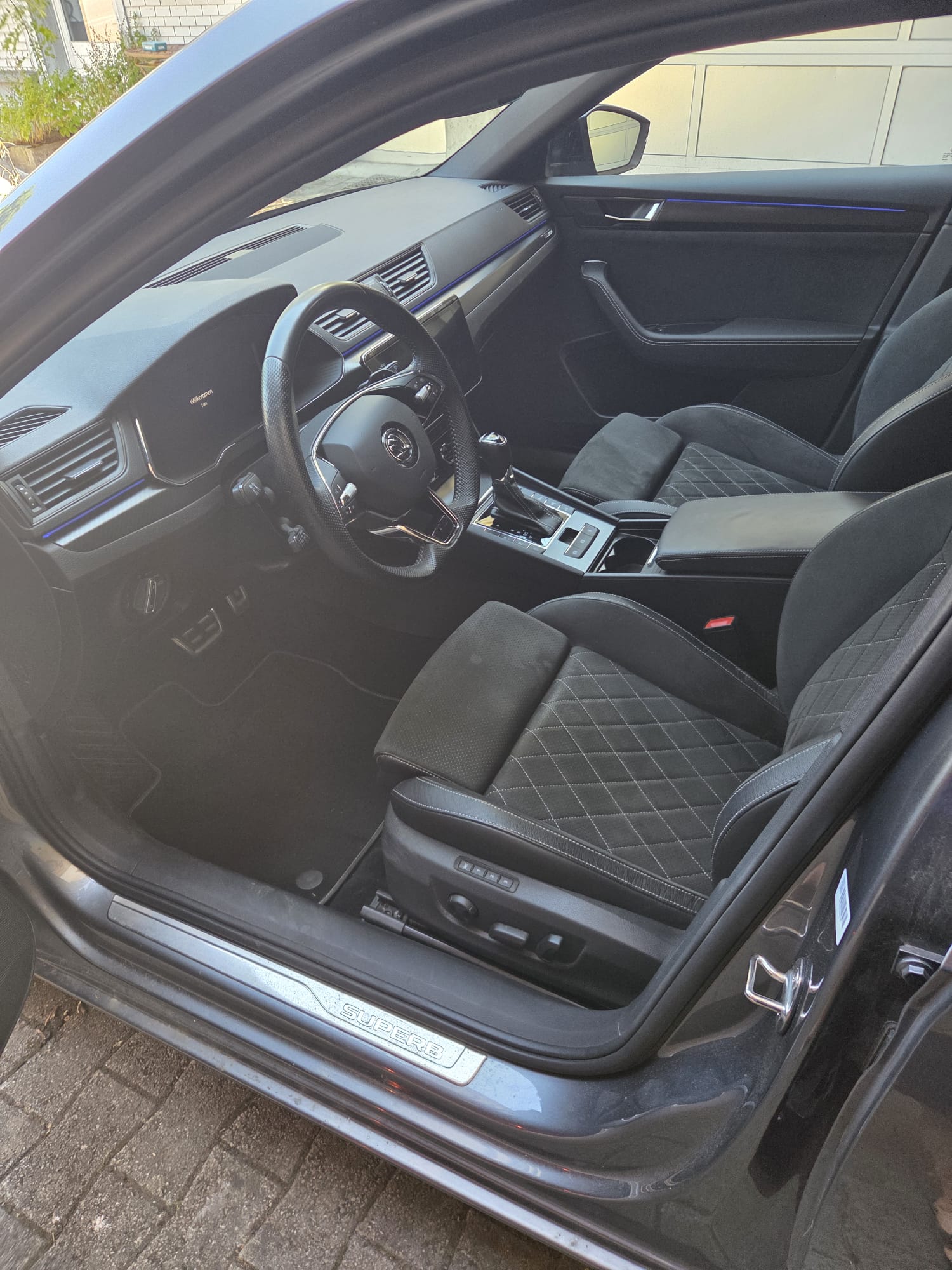 SKODA 2.0 TDI 200 SportLine 4x4 DSG-image-5