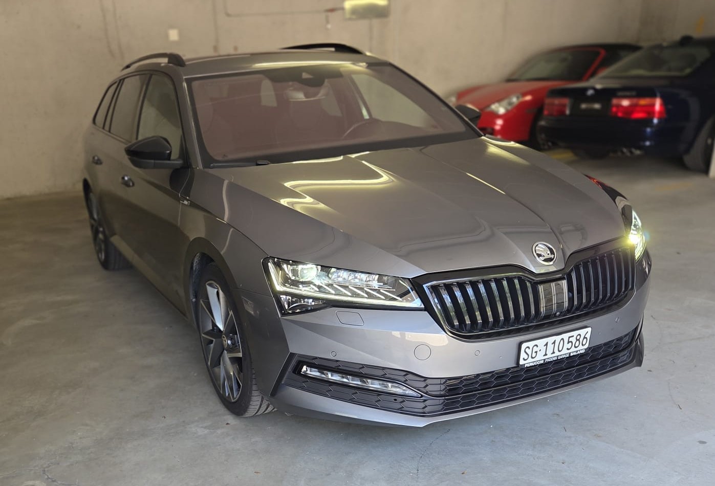 SKODA 2.0 TDI 200 SportLine 4x4 DSG-image-2
