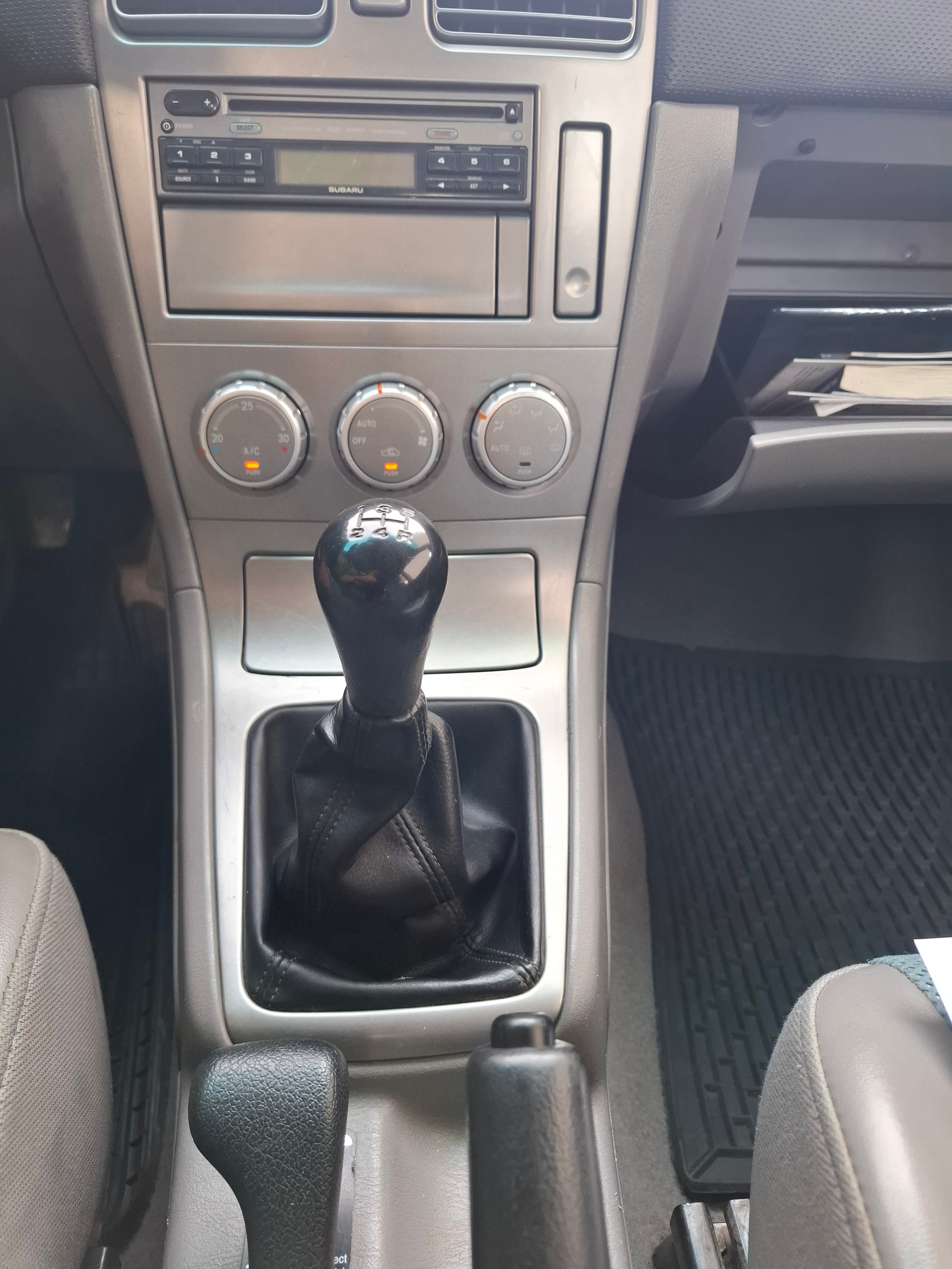SUBARU Forester 2.0X-image-8
