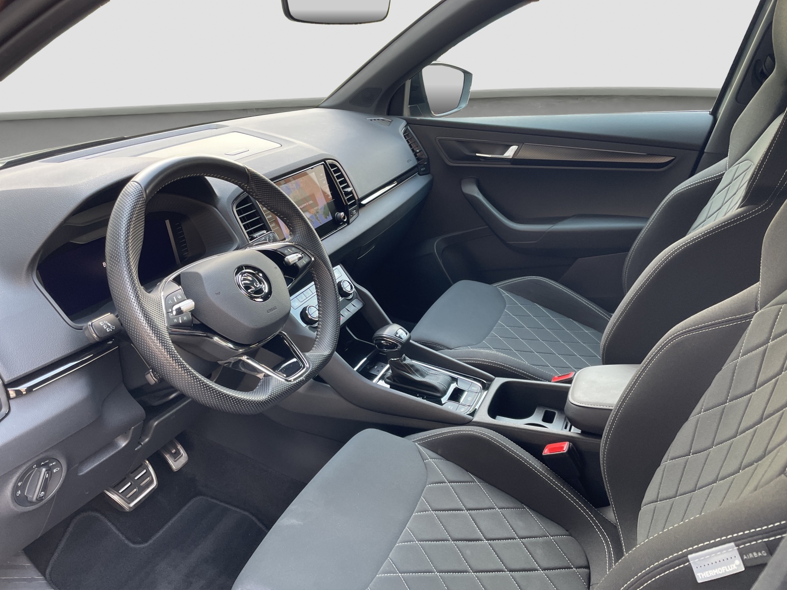 SKODA Karoq 2.0 TSI SportLine 4x4 DSG-image-7