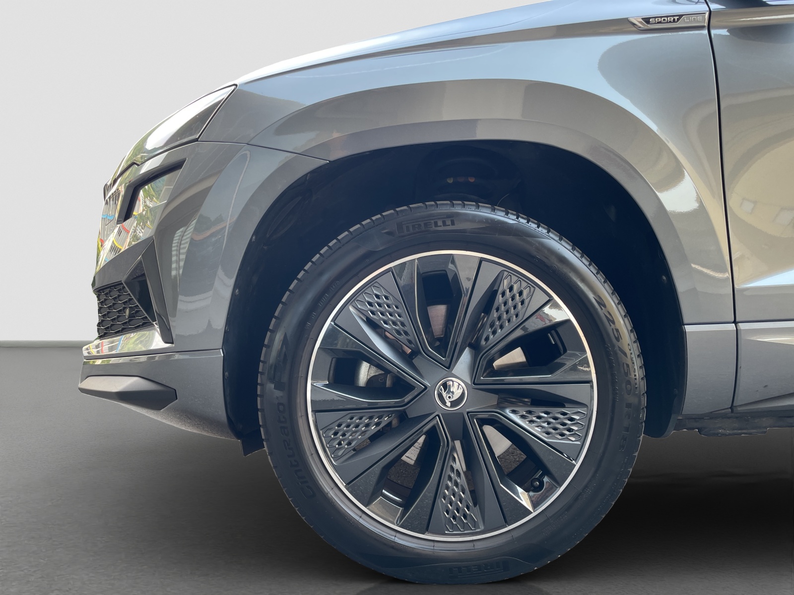 SKODA Karoq 2.0 TSI SportLine 4x4 DSG-image-4