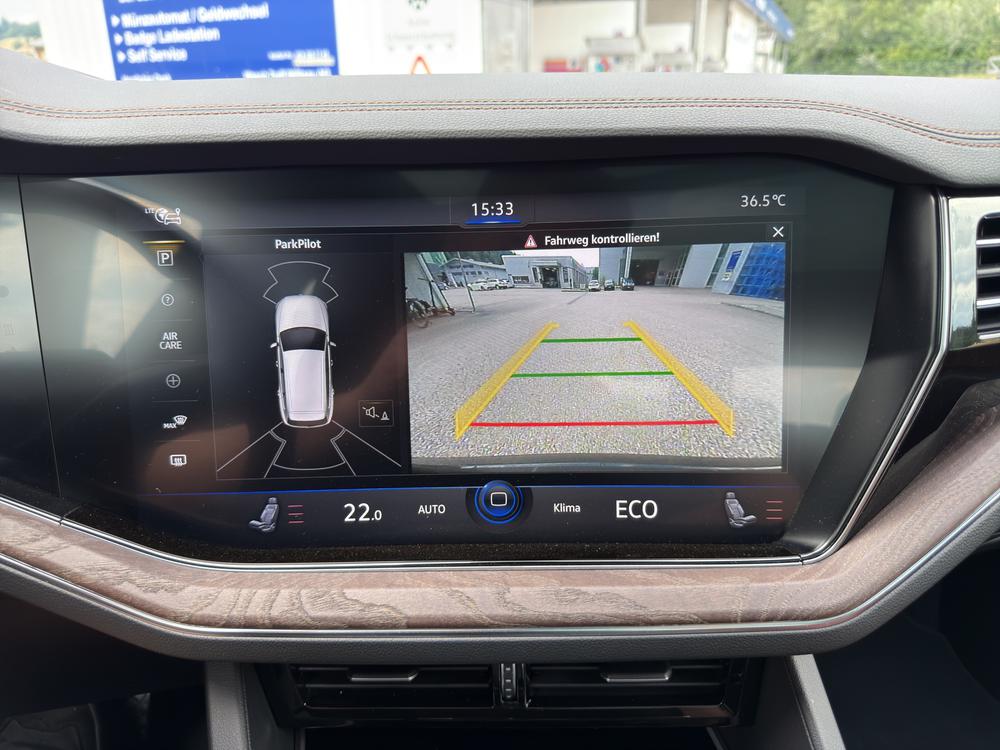 VW Touareg 3.0 TSI eHybrid Elegance Tiptronic-image-9
