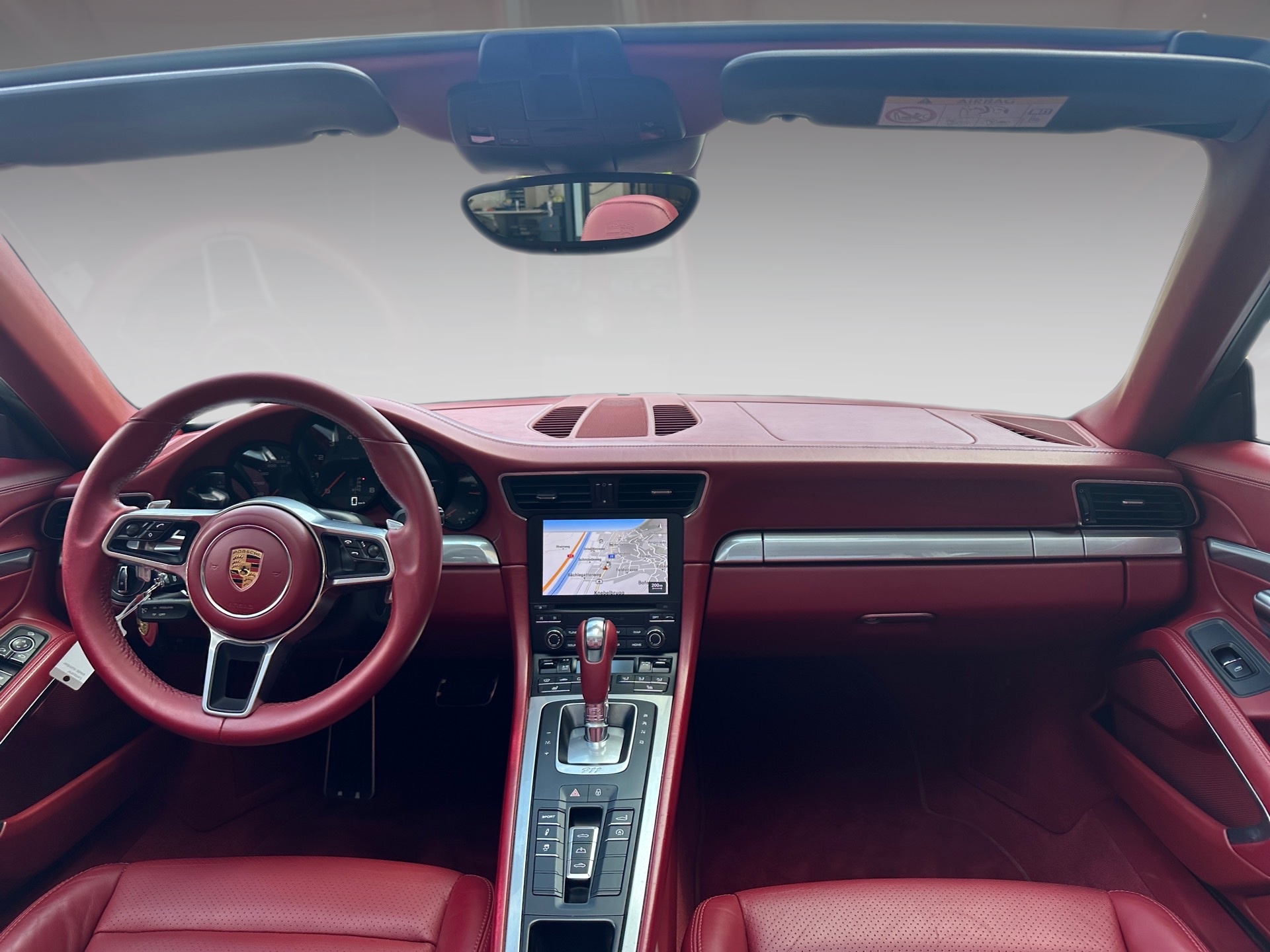 PORSCHE 911 Cabrio Carrera PDK-image-13