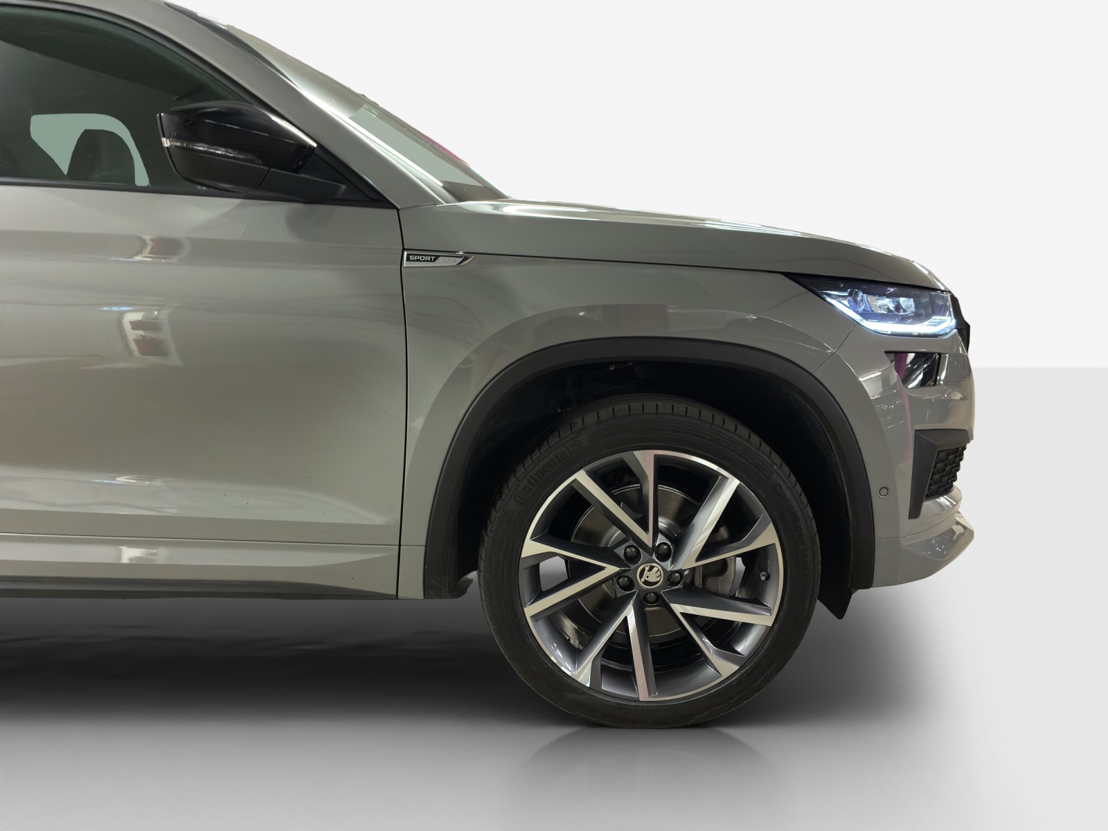 SKODA Kodiaq 2.0 TSI 4x4 SportLine-image-13