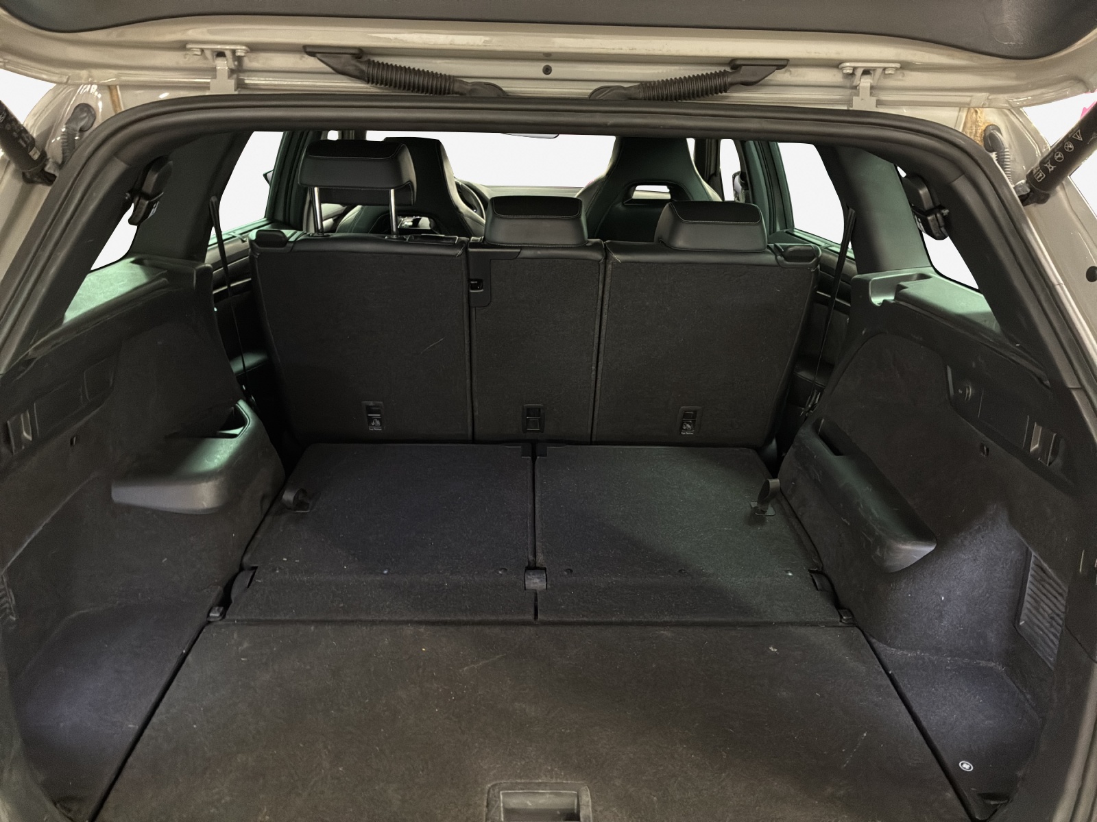 SKODA Kodiaq 2.0 TSI 4x4 SportLine-image-12