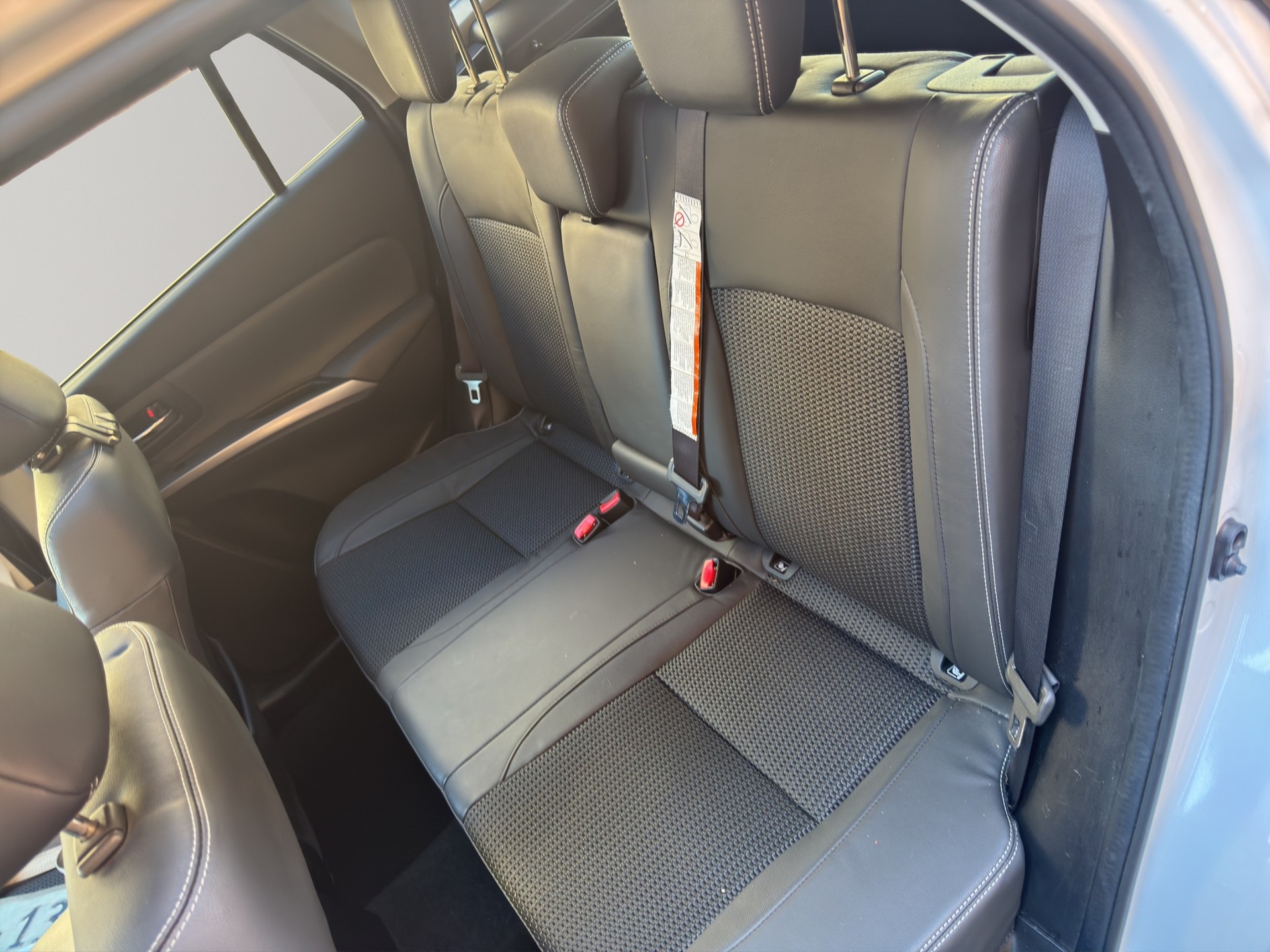 SUZUKI S-Cross 1.5 Compact Top Hybrid-image-12