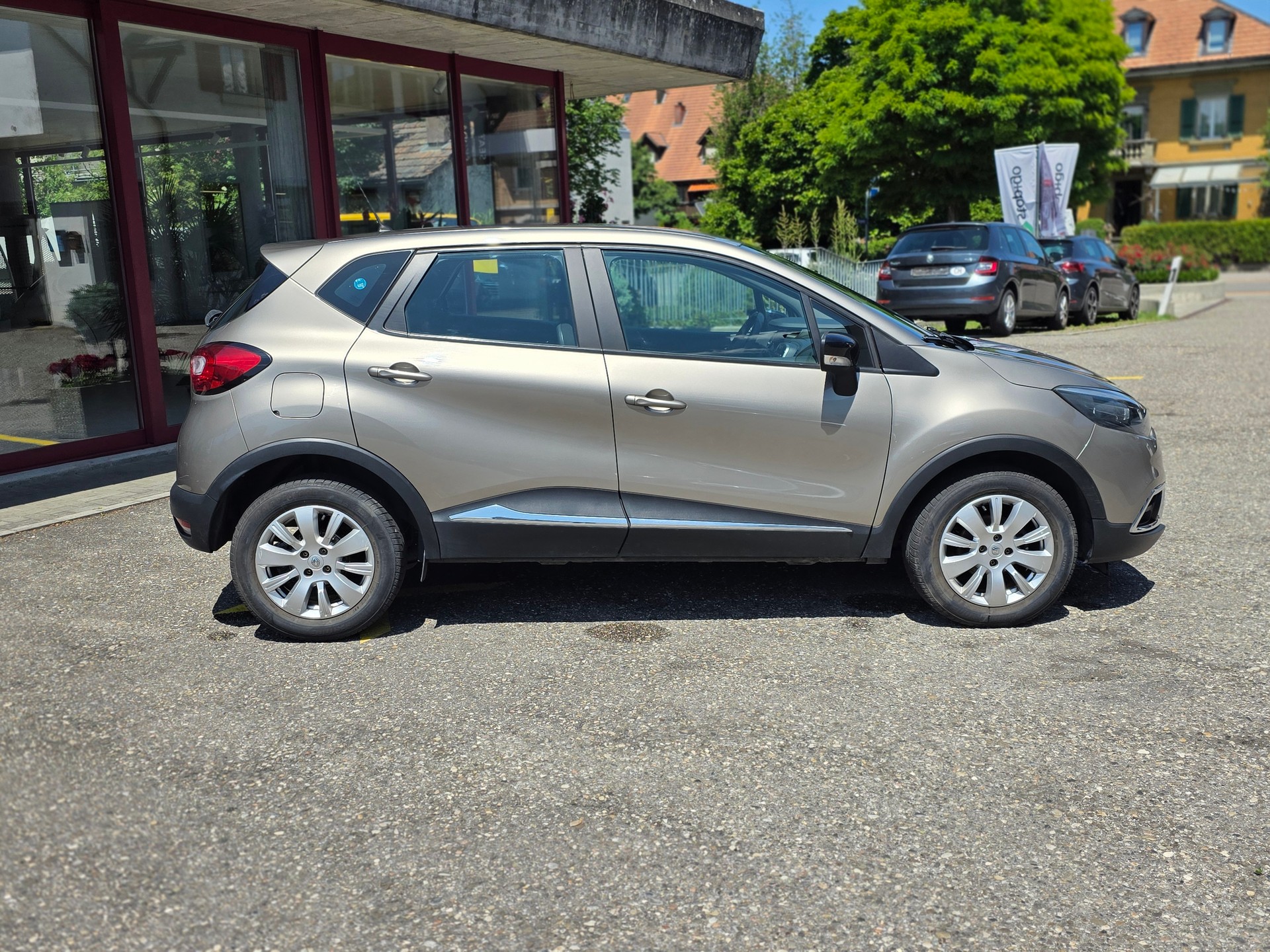 RENAULT Captur 0.9 12V Privilège-image-5