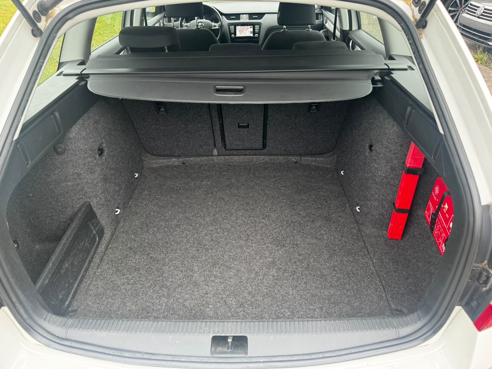 SKODA Octavia Combi 2.0 TDI Ambition 4x4-image-10