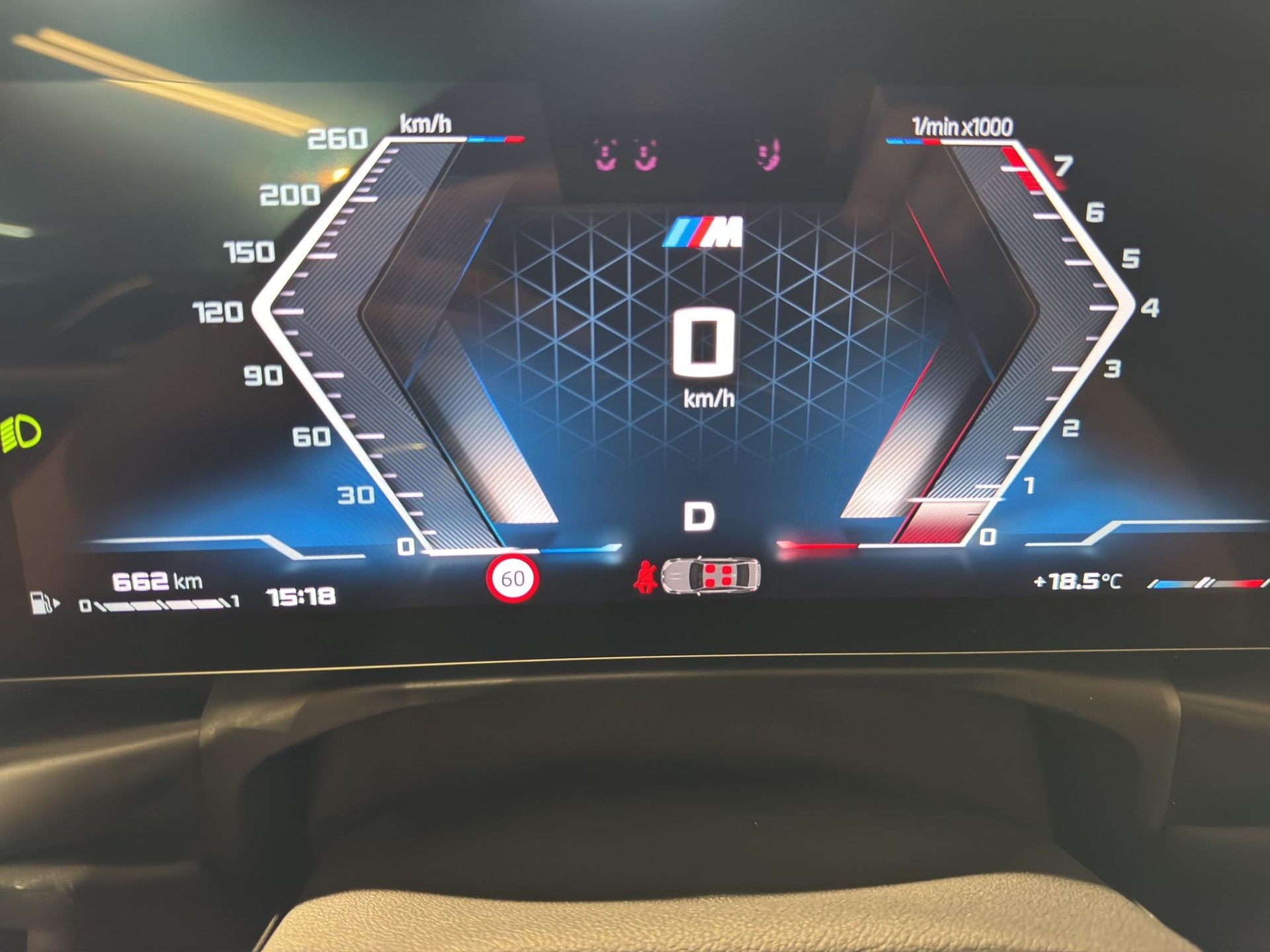 BMW M440i xDrive Cabrio-image-12