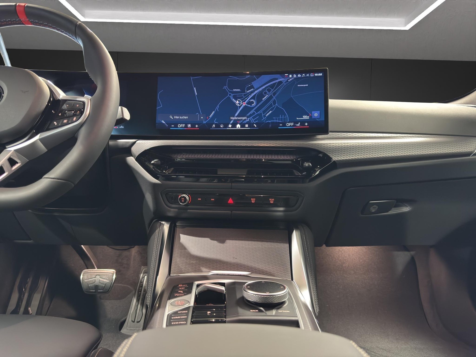BMW M440i xDrive Cabrio-image-18