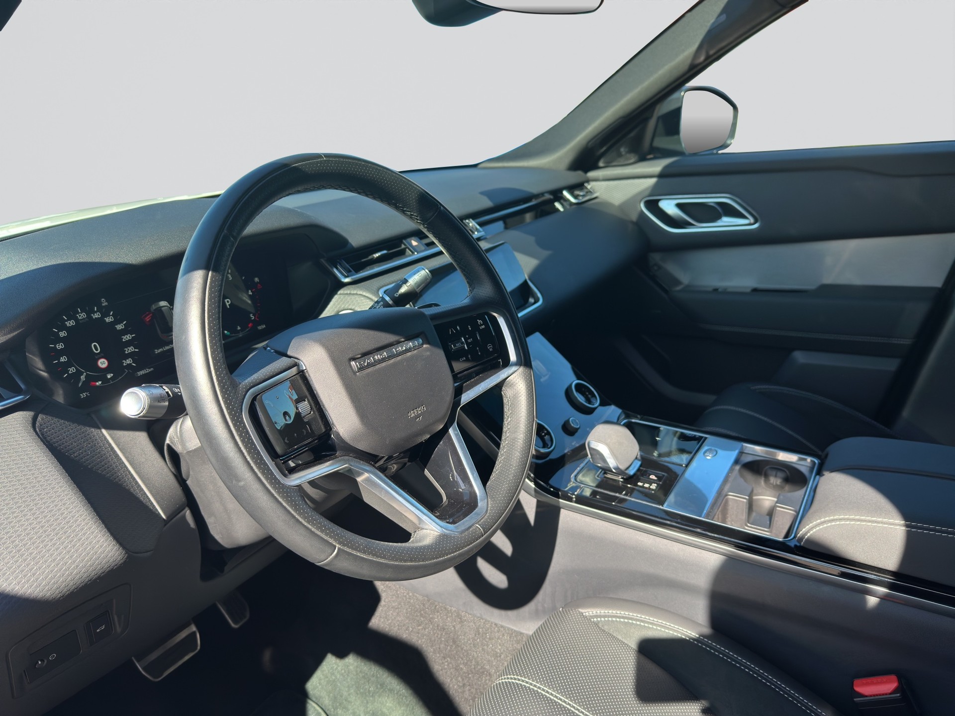 LAND ROVER Range Rover Velar R-Dynamic D 200 SE Automatic Bi-Color-image-6