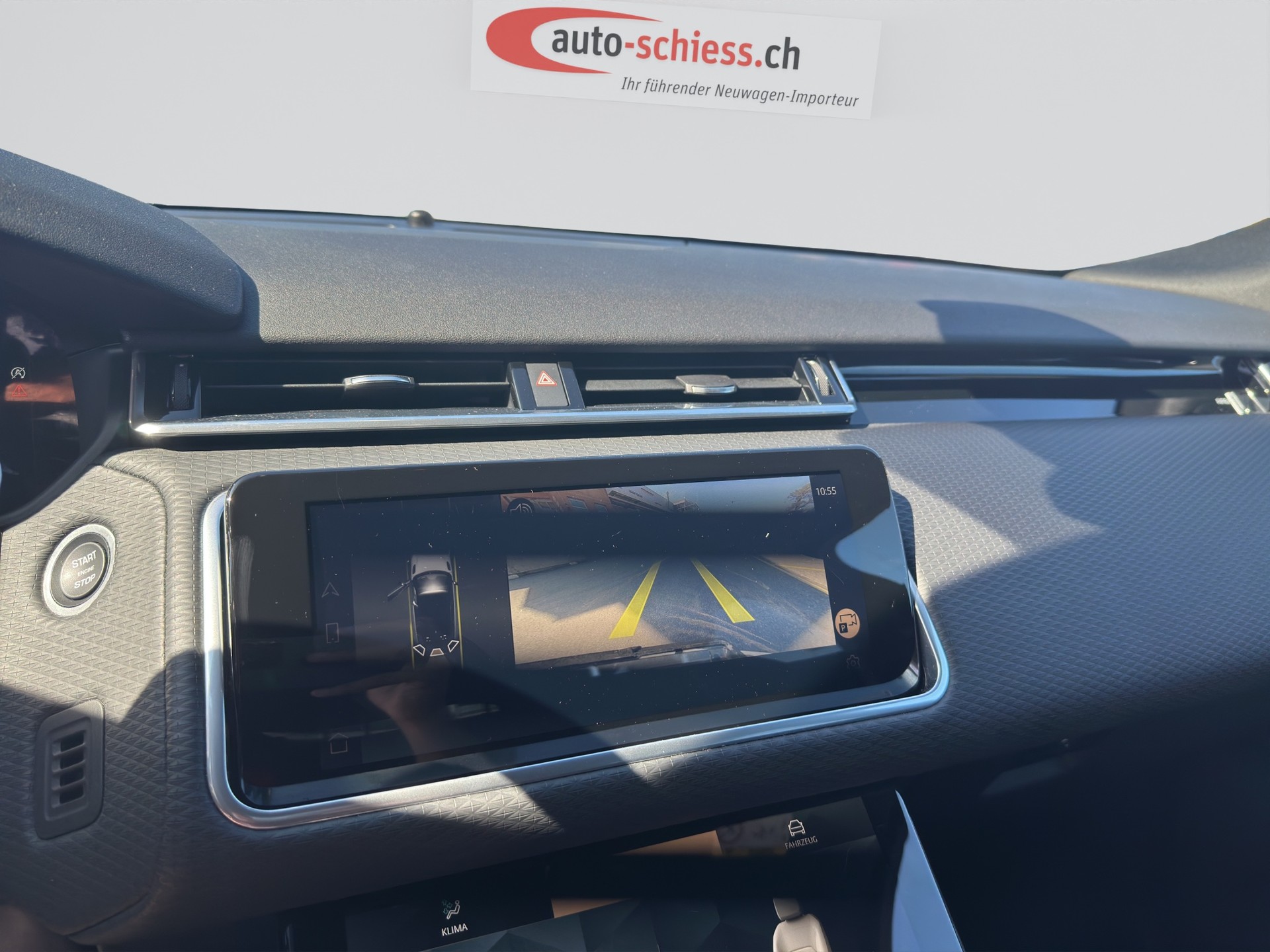 LAND ROVER Range Rover Velar R-Dynamic D 200 SE Automatic Bi-Color-image-13