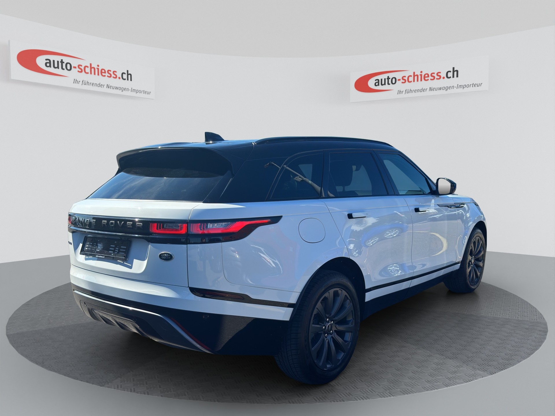 LAND ROVER Range Rover Velar R-Dynamic D 200 SE Automatic Bi-Color-image-4