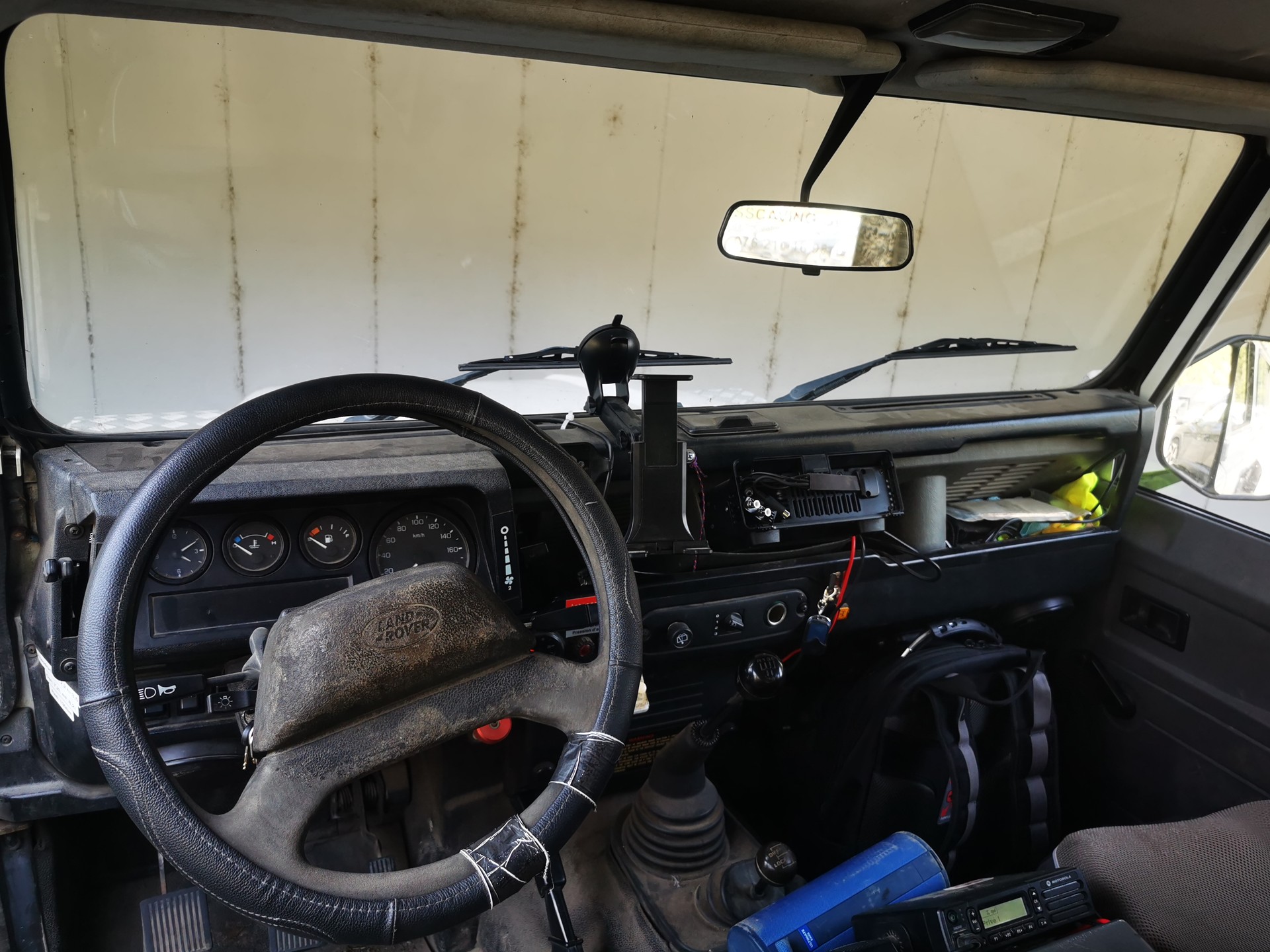 LAND ROVER Defender 110 SW 2.5 Td5-image-6