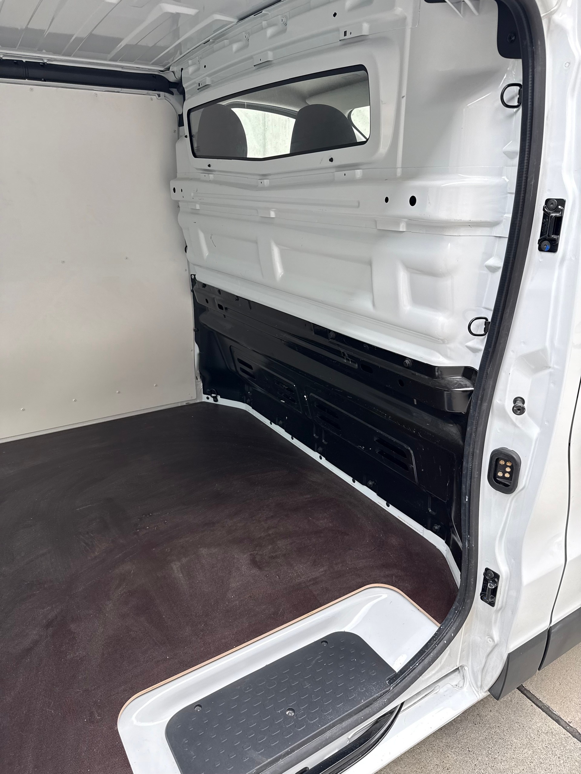NISSAN Primastar dCi 130 3.0 L1H1 Acenta-image-11