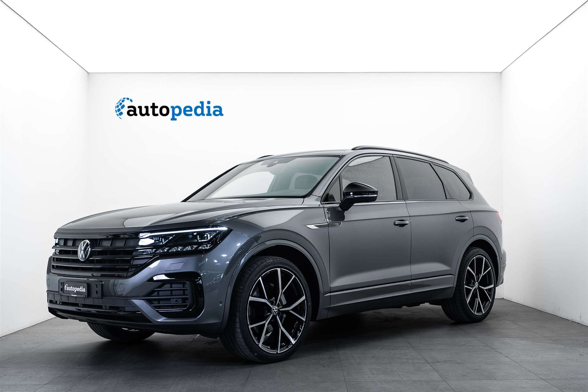 VW Touareg 3.0 TDI R Line Tiptronic 285PS-image-0