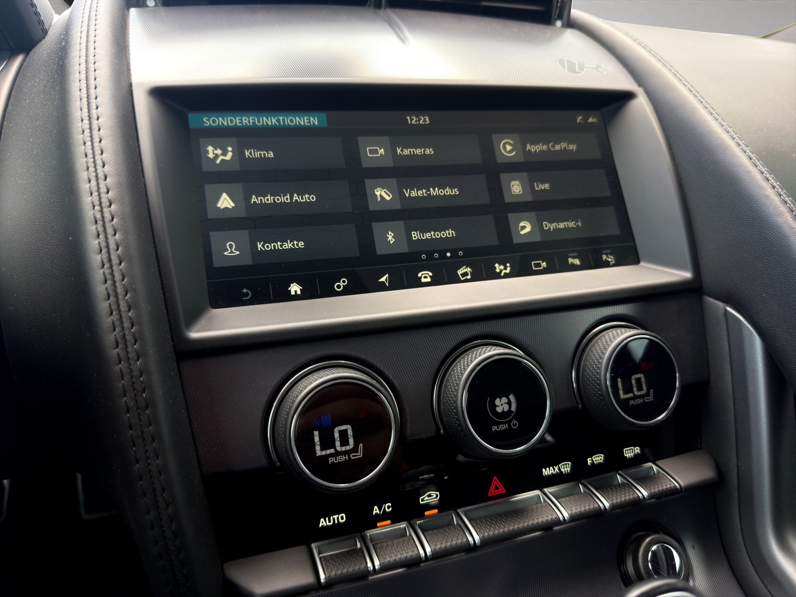JAGUAR F-Type Coupé 5.0 V8 R75 Automatik AWD-image-17