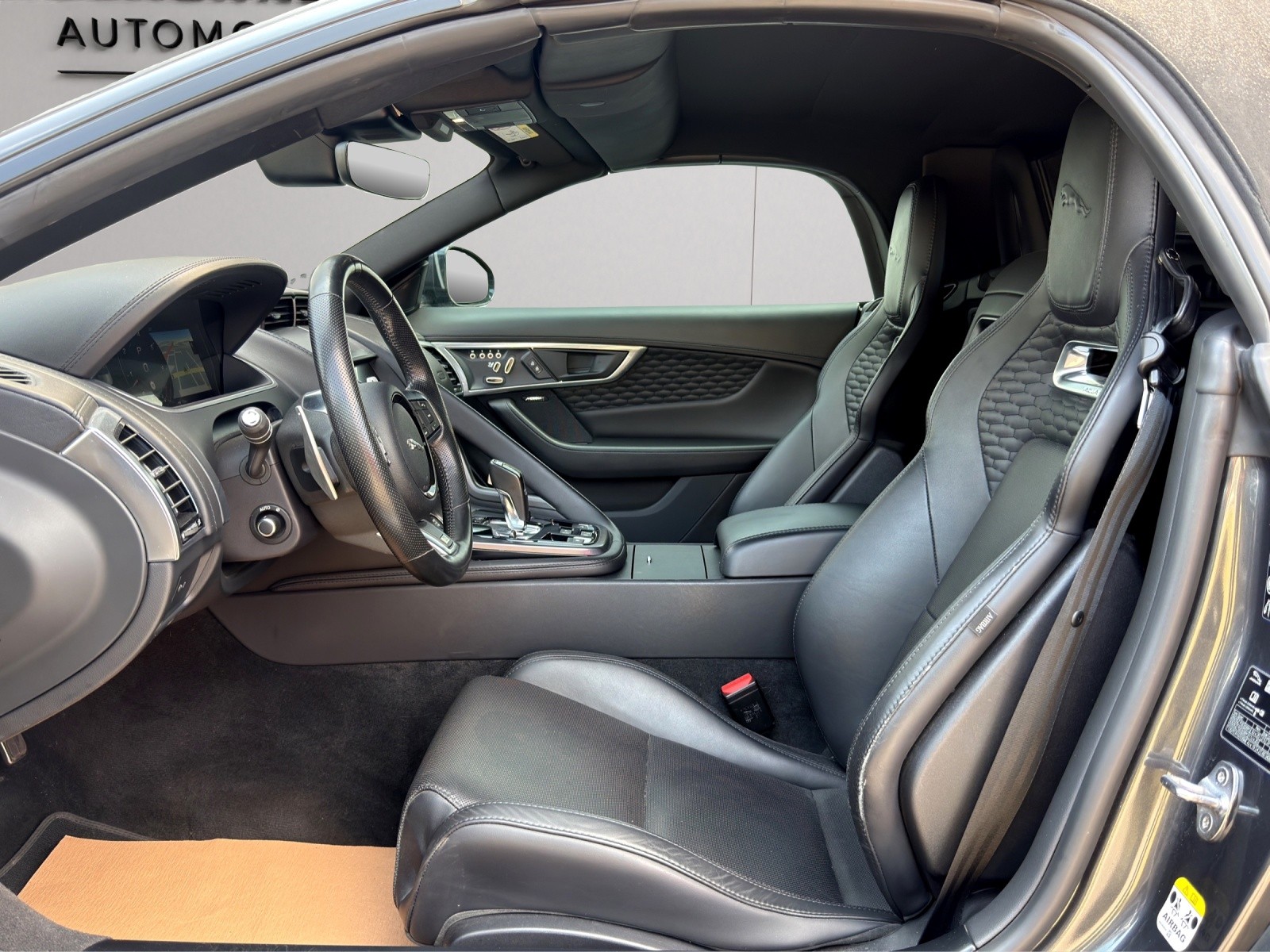 JAGUAR F-Type Coupé 5.0 V8 R75 Automatik AWD-image-9