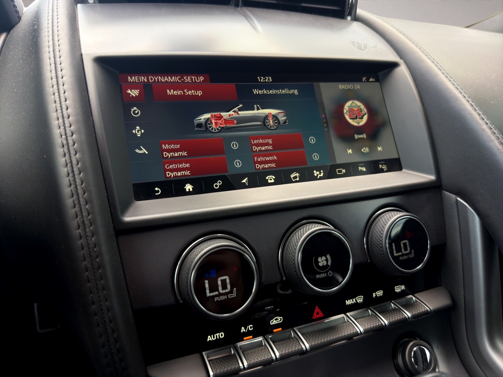 JAGUAR F-Type Coupé 5.0 V8 R75 Automatik AWD-image-18