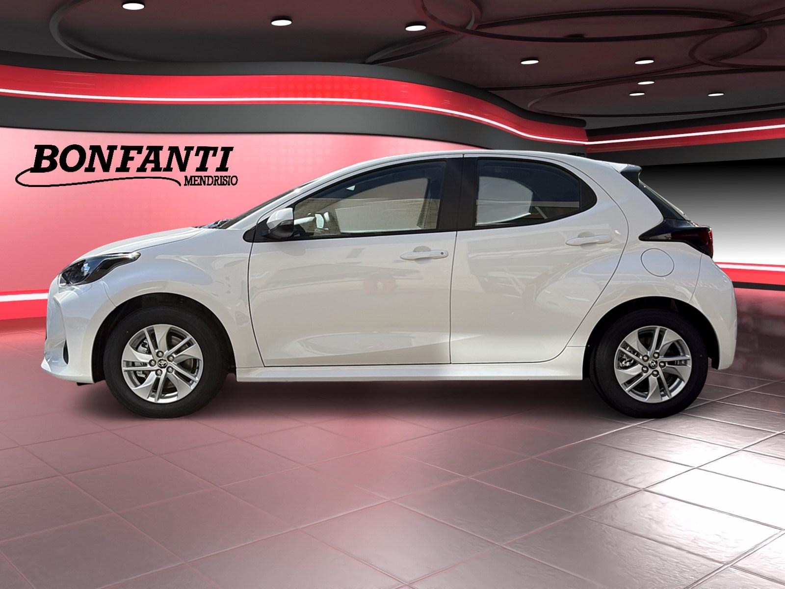 TOYOTA Yaris 1.5 VVT-i HSD Comfort-image-3
