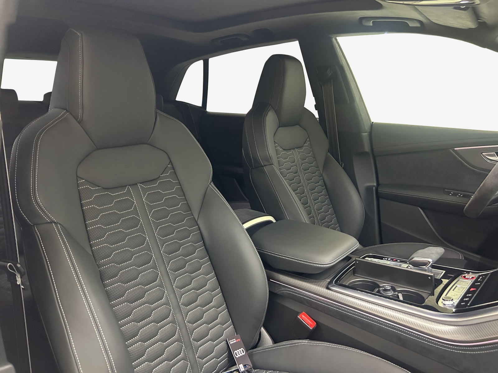 AUDI RSQ8 performance quattro-image-14