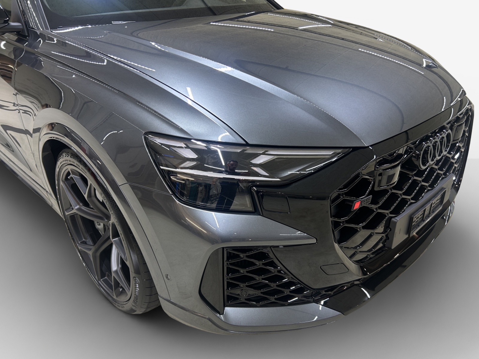 AUDI RSQ8 performance quattro-image-15