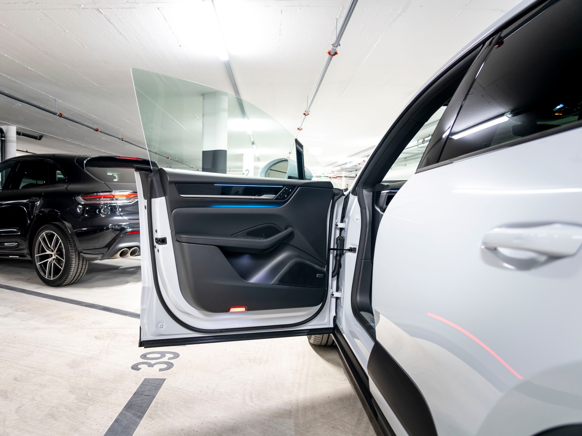 PORSCHE Macan 4 S 100kWh-image-24