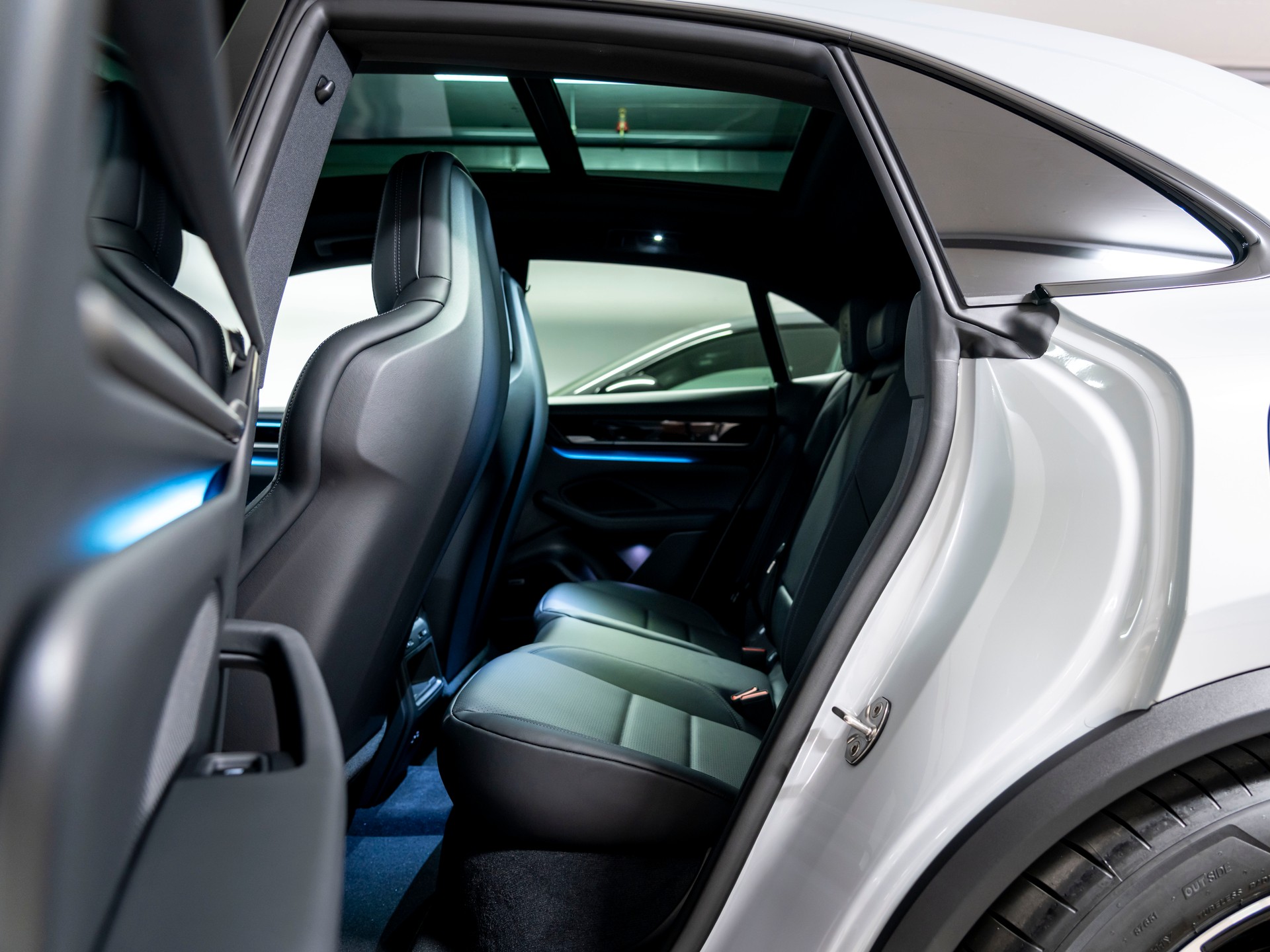 PORSCHE Macan 4 S 100kWh-image-25