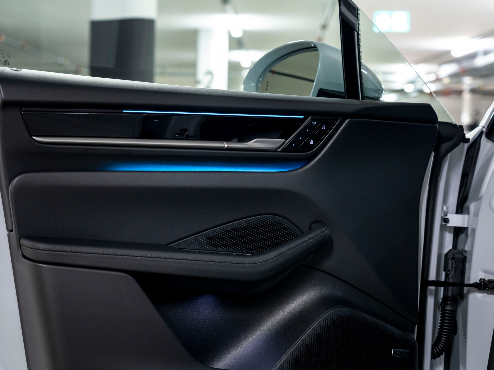 PORSCHE Macan 4 S 100kWh-image-23