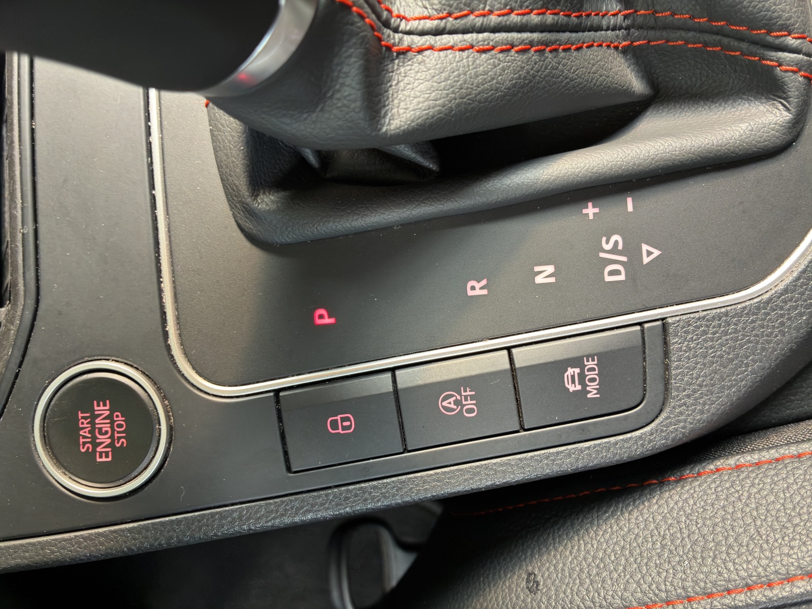 SEAT Ibiza 1.0 EcoTSI Hola FR DSG-image-15