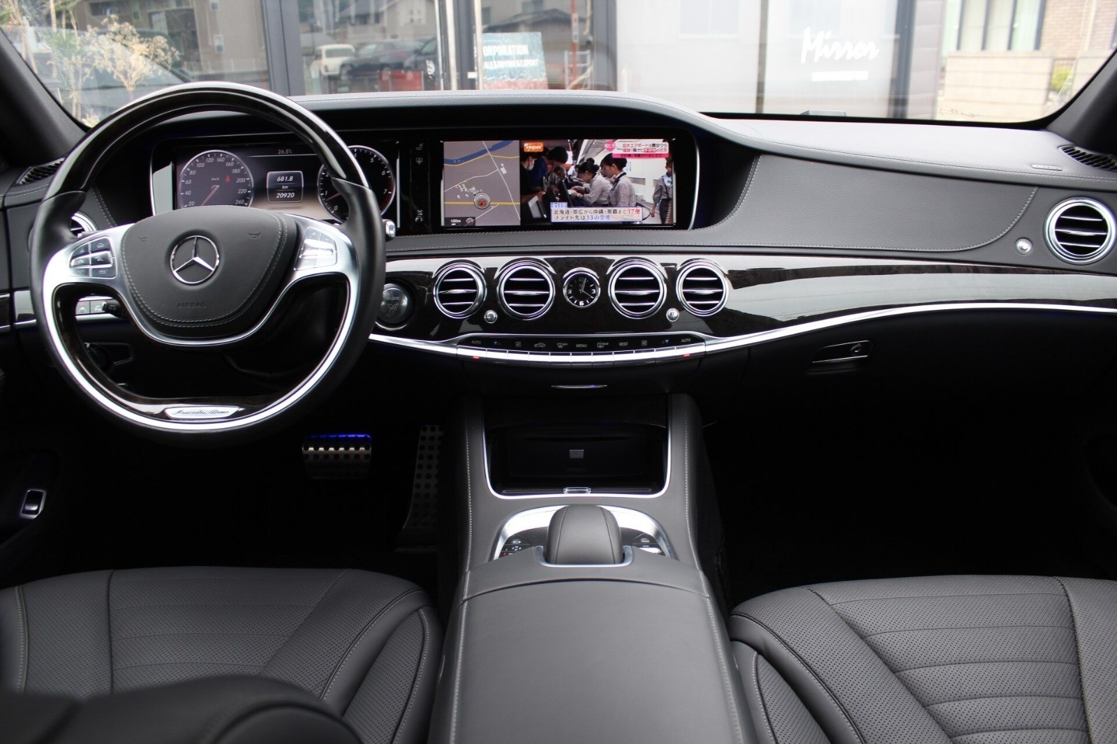 MERCEDES-BENZ S 500 V8 lang-image-10